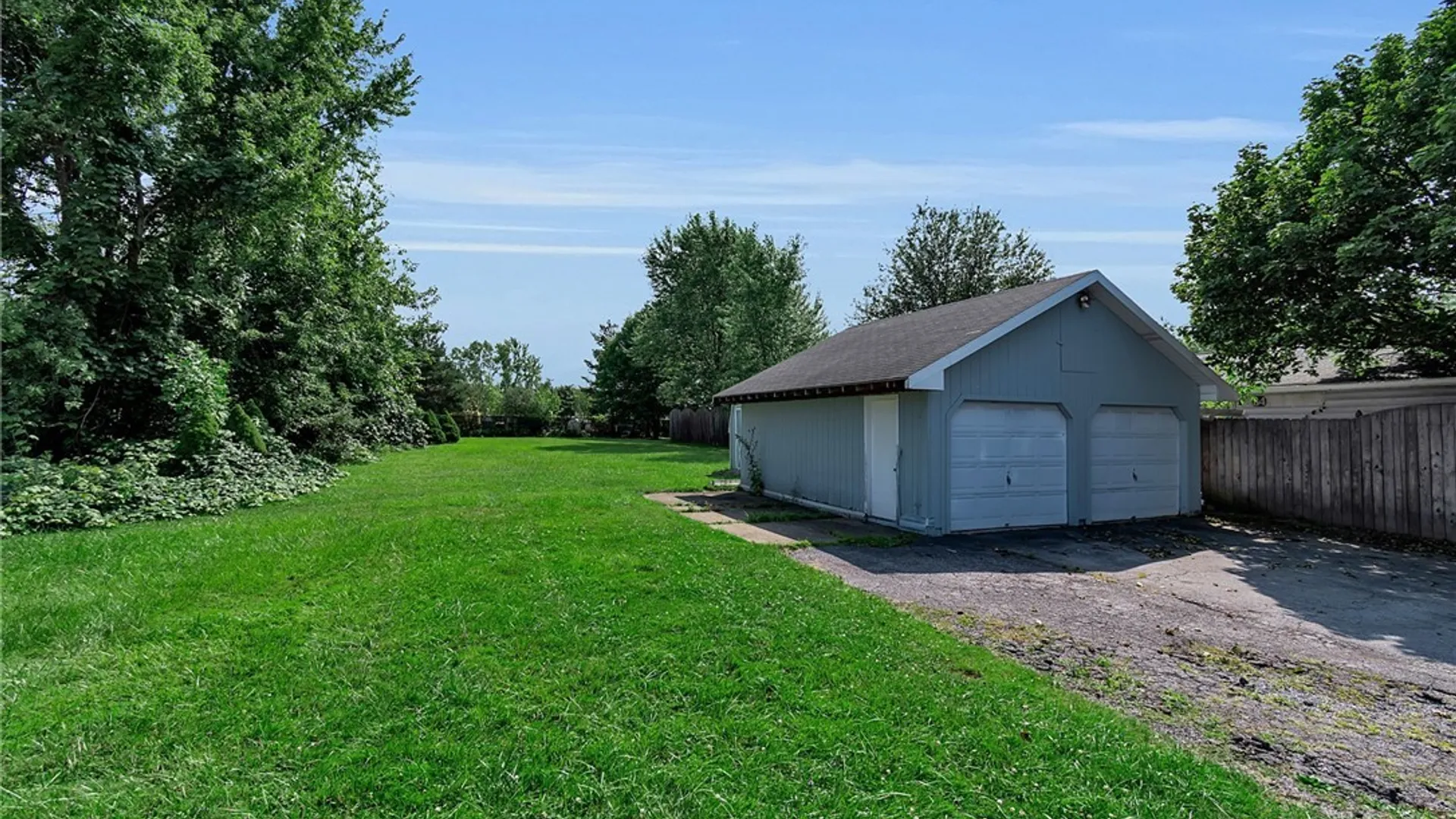 Property at 239 Seneca Creek Road, West Seneca, NY 14224 47