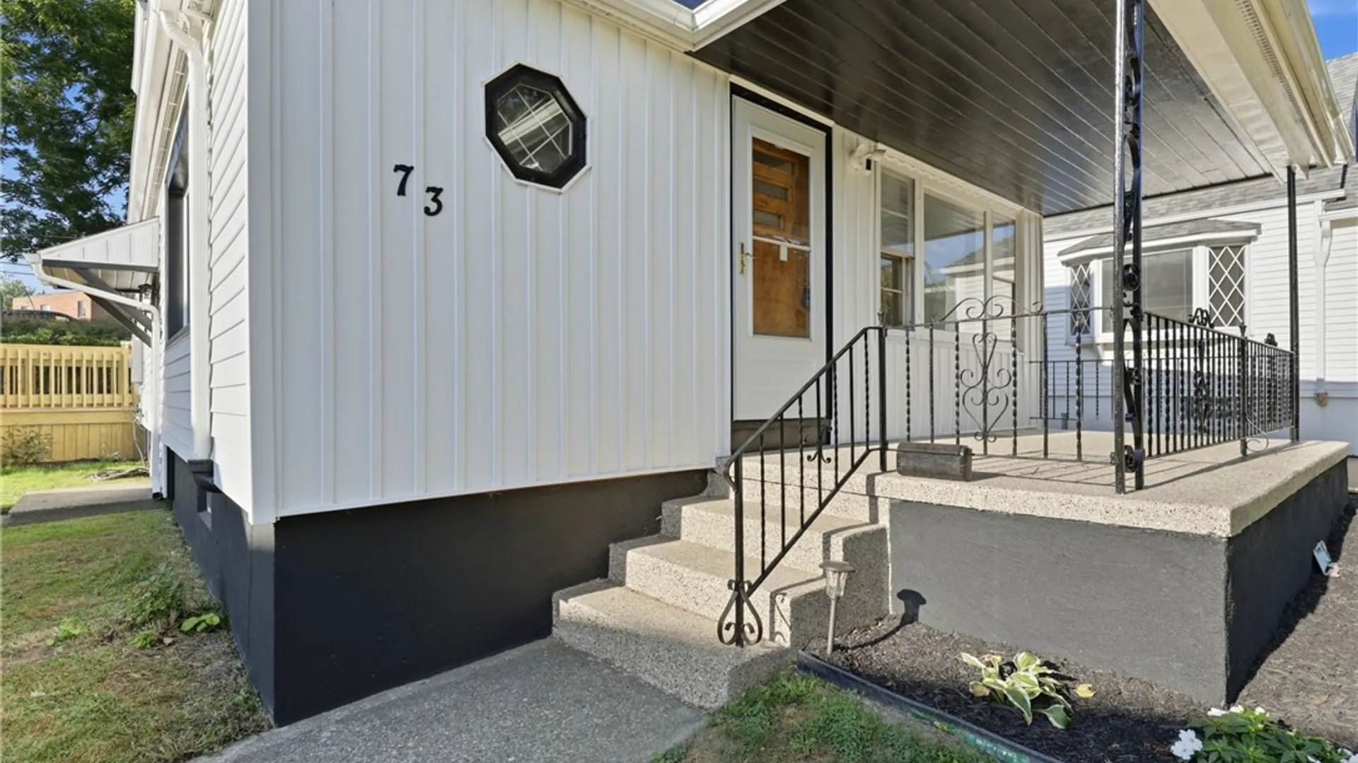 Property at 73 Susan Lane, Buffalo, NY 14220 3