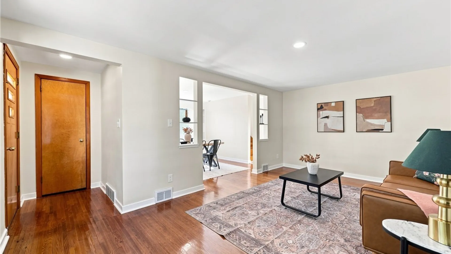 Property at 73 Susan Lane, Buffalo, NY 14220 5
