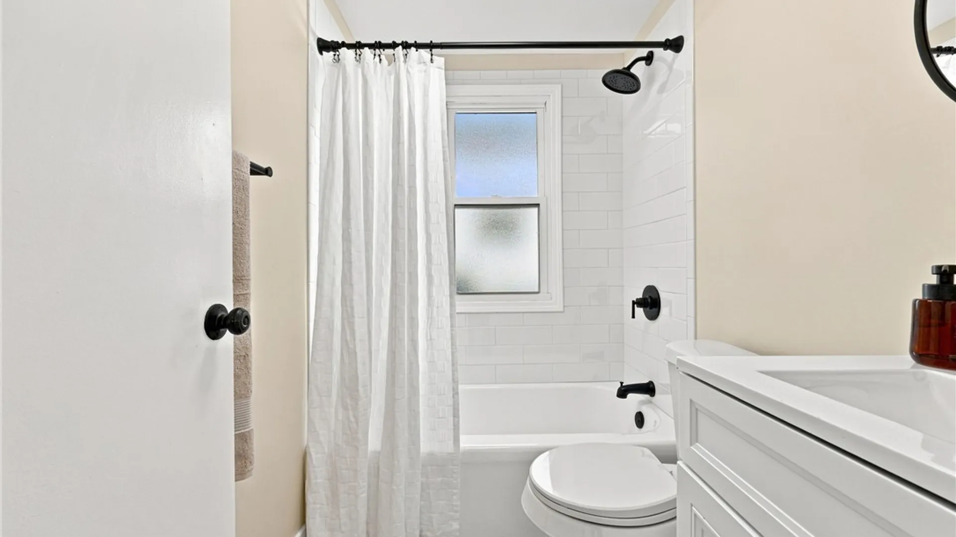 Property at 73 Susan Lane, Buffalo, NY 14220 24