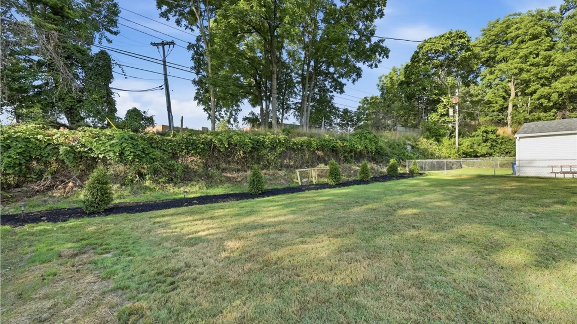 Property at 73 Susan Lane, Buffalo, NY 14220 38