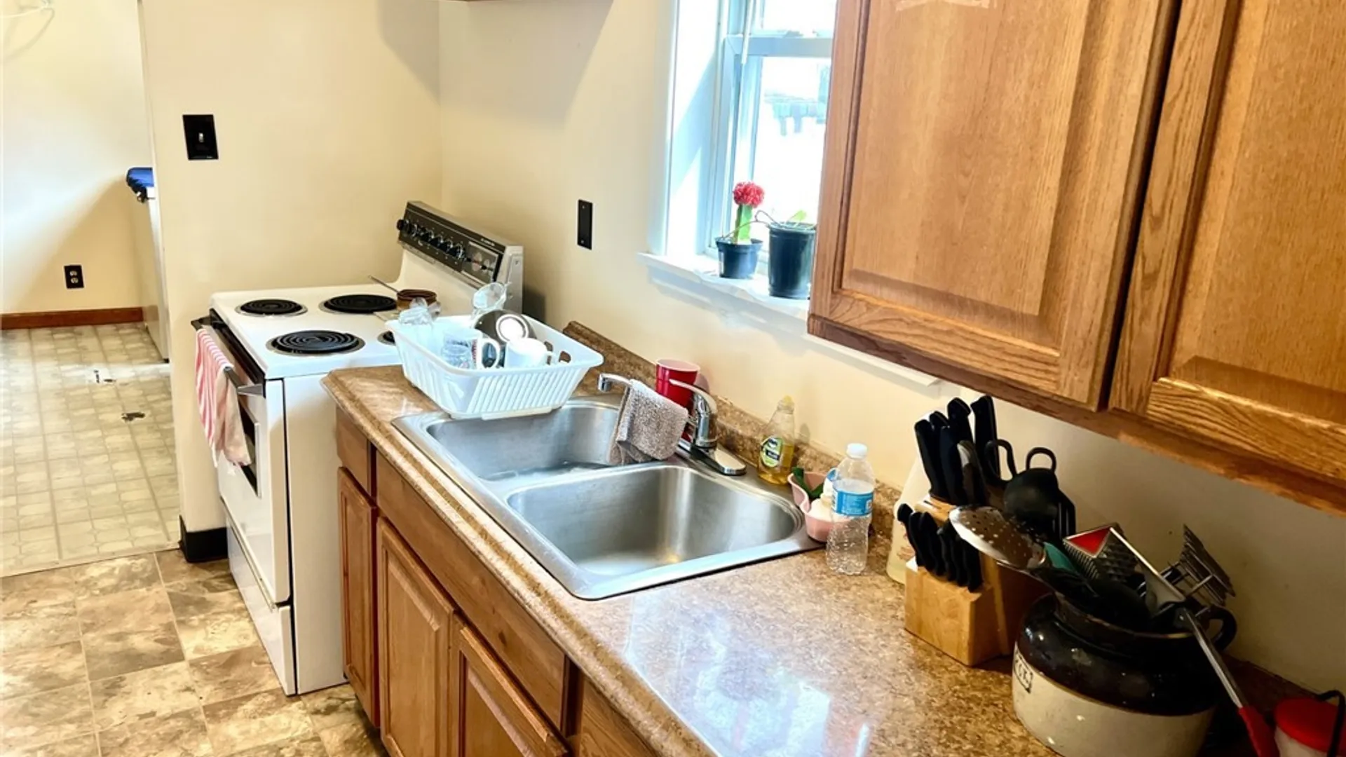 Property at 1511 Cleveland Avenue, Niagara Falls, NY 14305 6