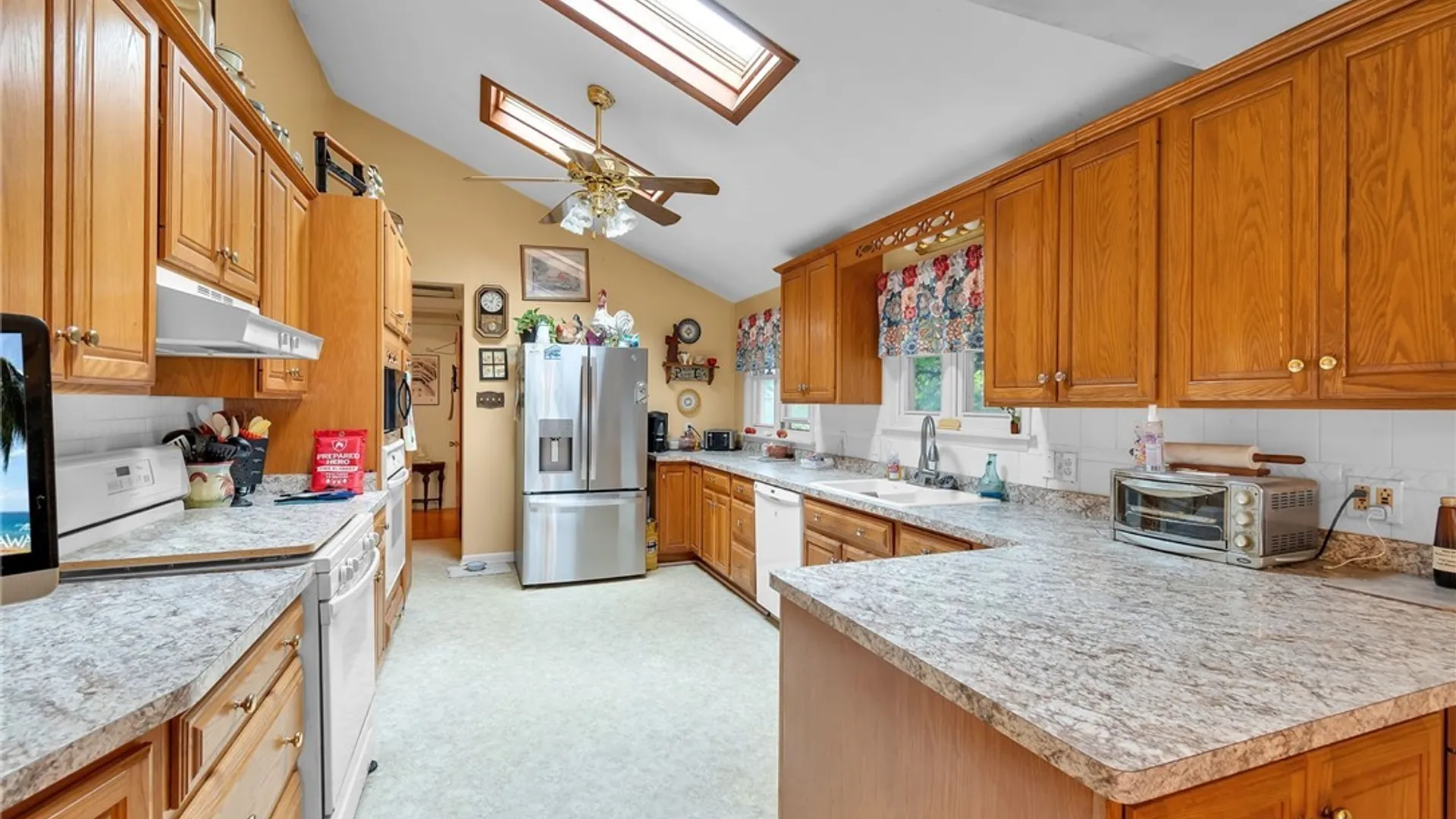 Property at 5308 Mayfield Court, Clarence, NY 14031 15