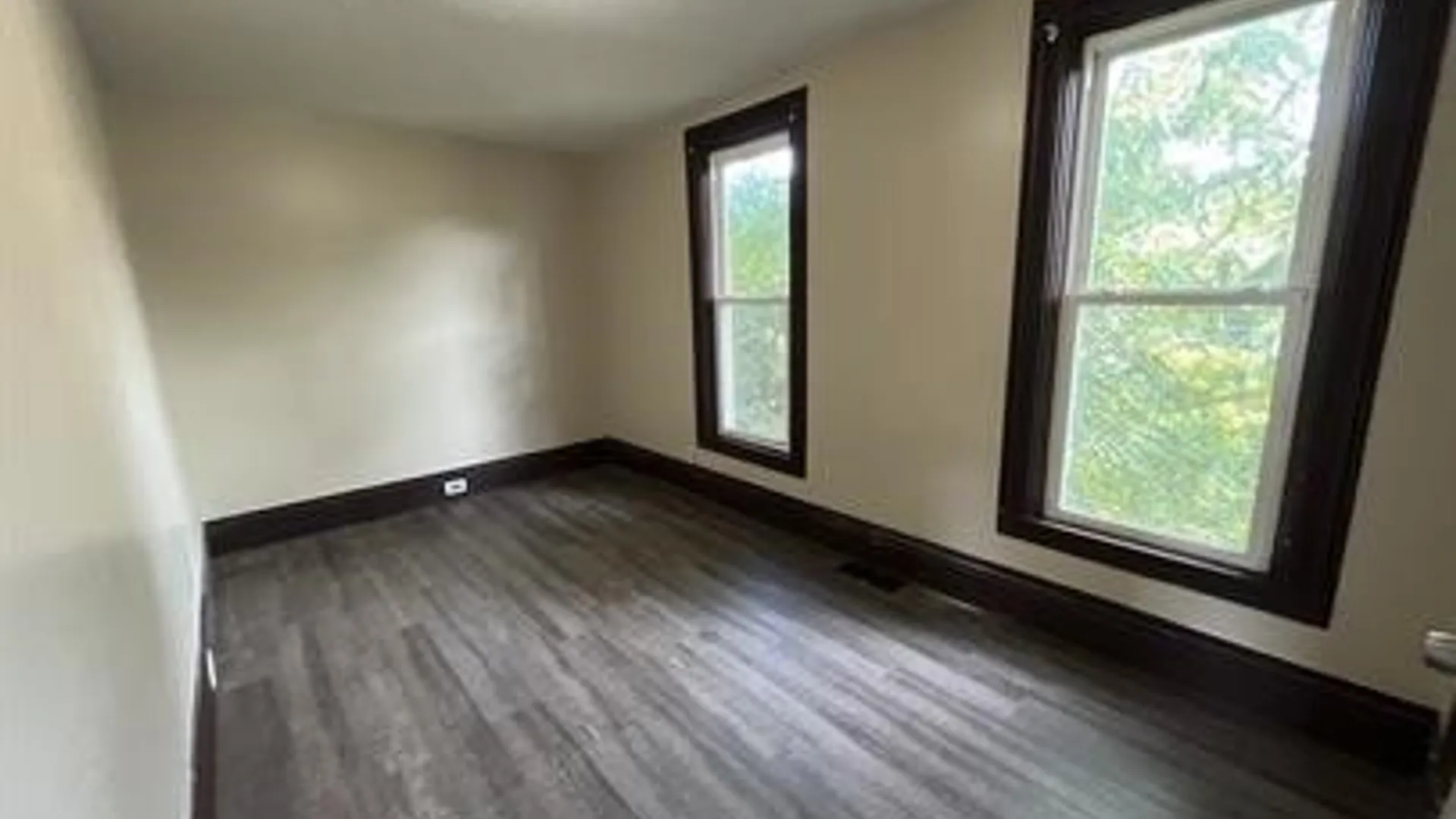 Property at 285 Clinton Street, Lockport City, NY 14094 16