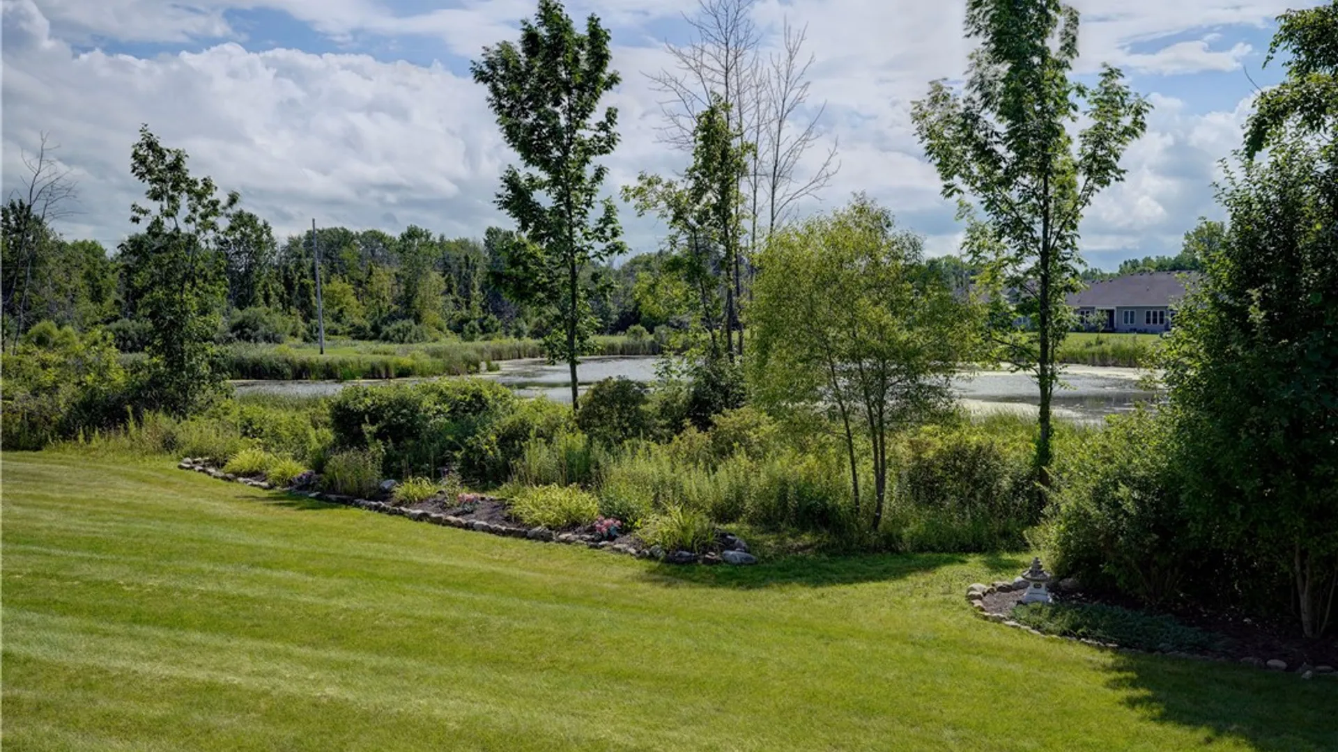 Property at 1009 Pathway Ln, Webster, NY 14580 34
