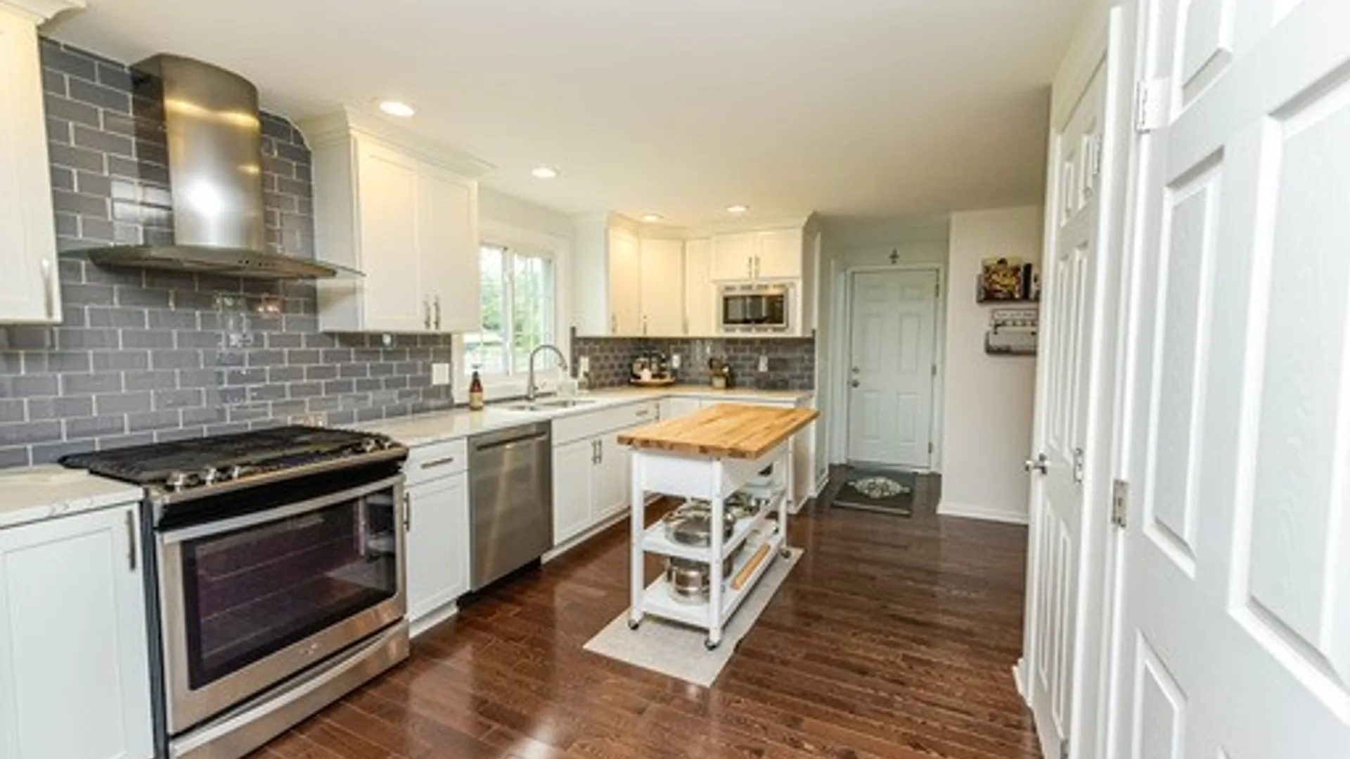 Property at 28 Stallion Circle, Greece, NY 14626 12