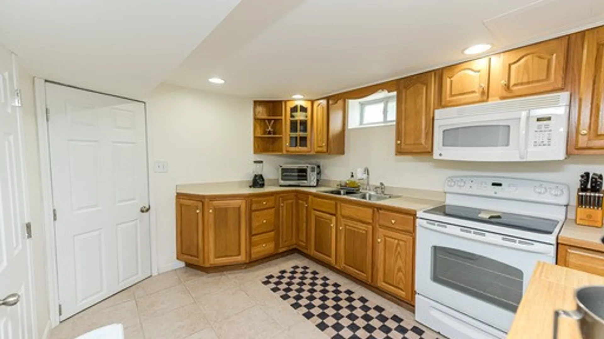 Property at 28 Stallion Circle, Greece, NY 14626 35