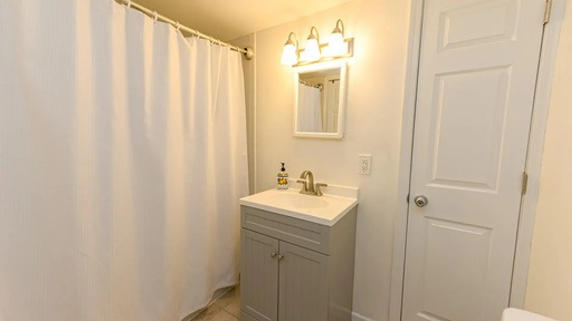 Property at 28 Stallion Circle, Greece, NY 14626 37