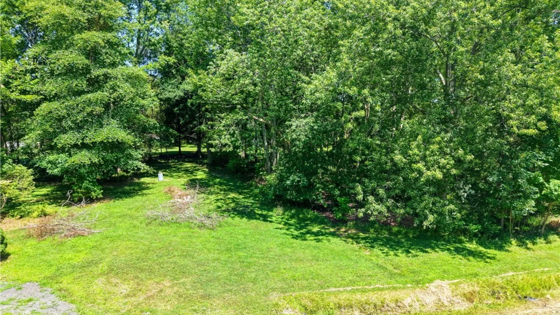 Property at 8 Surfside Drive, Brant, NY 14081 36