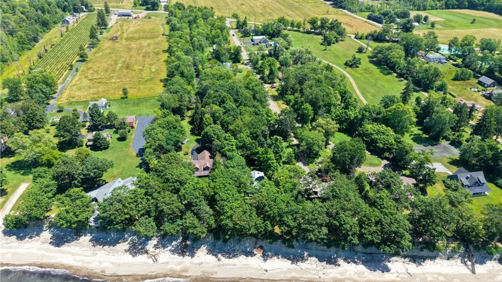 Property at 8 Surfside Drive, Brant, NY 14081 37