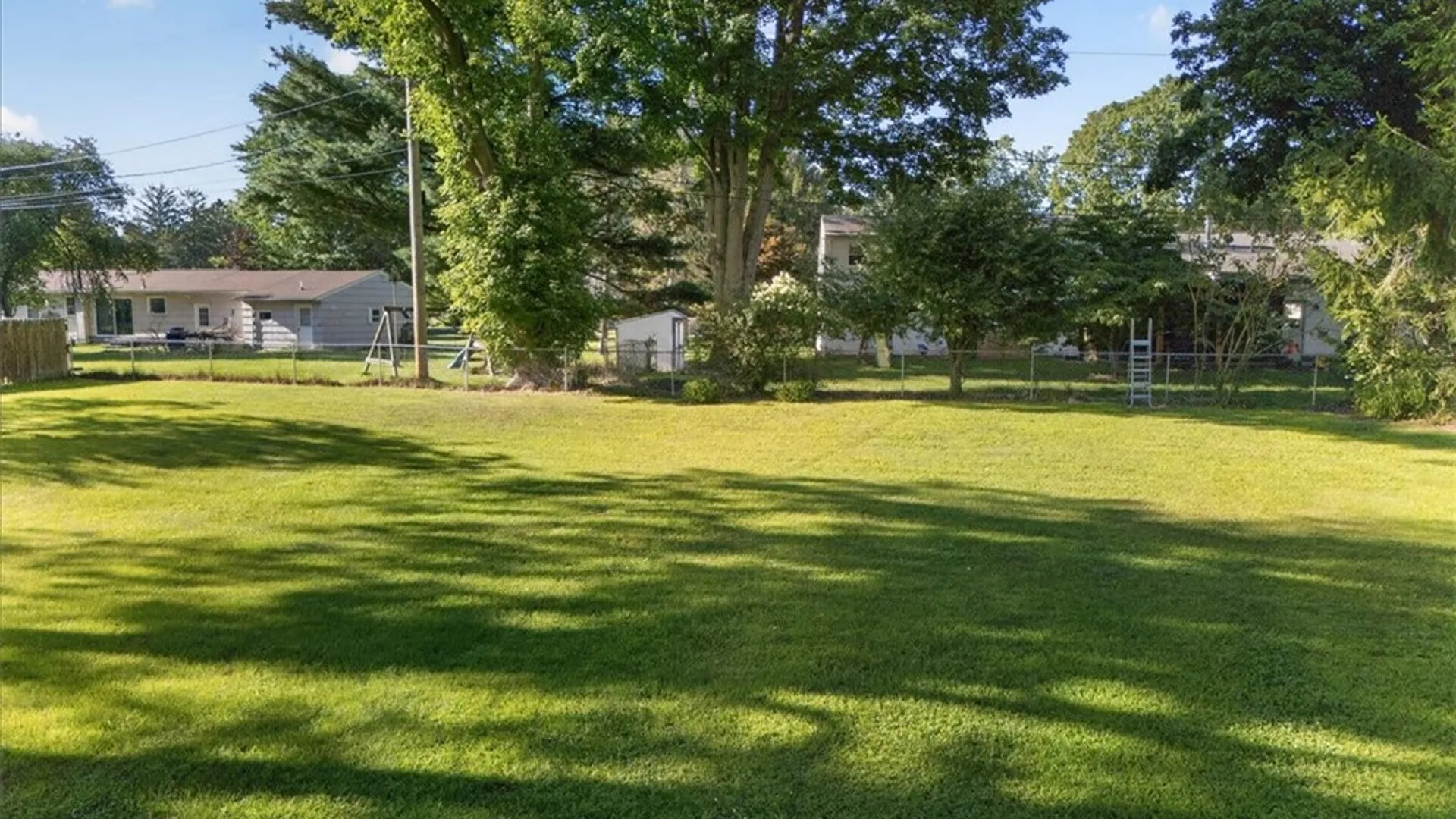 Property at 4 Briarwood Lane, Perinton, NY 14450 29