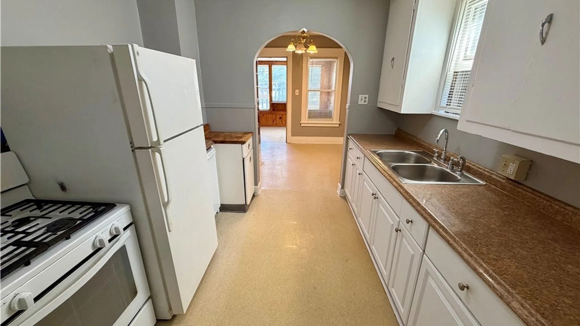 Property at 114 Winspear Avenue, Buffalo, NY 14214 16