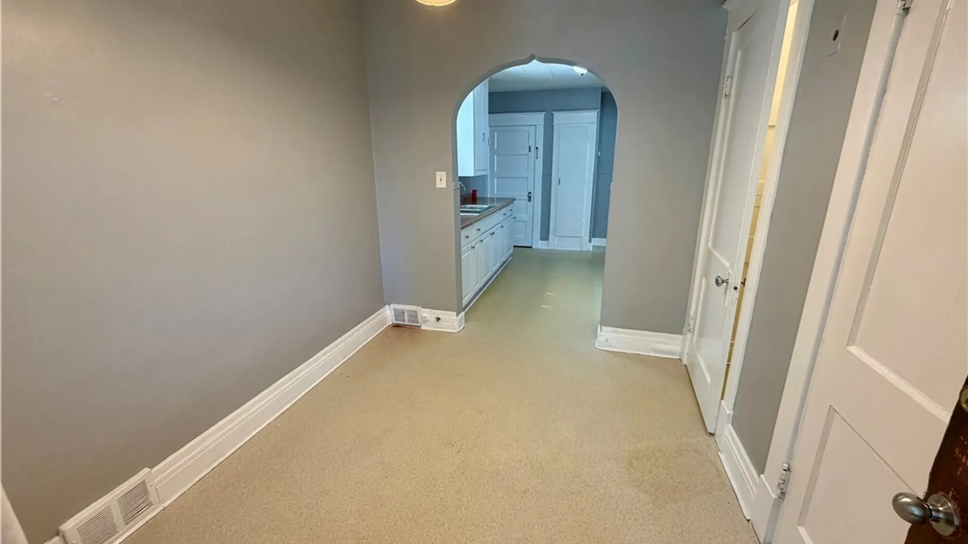 Property at 114 Winspear Avenue, Buffalo, NY 14214 23