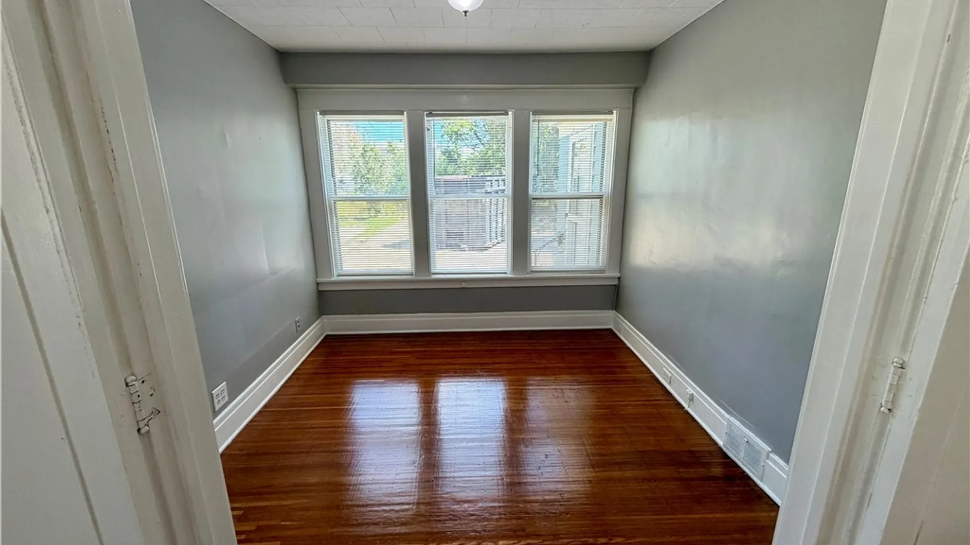 Property at 114 Winspear Avenue, Buffalo, NY 14214 12