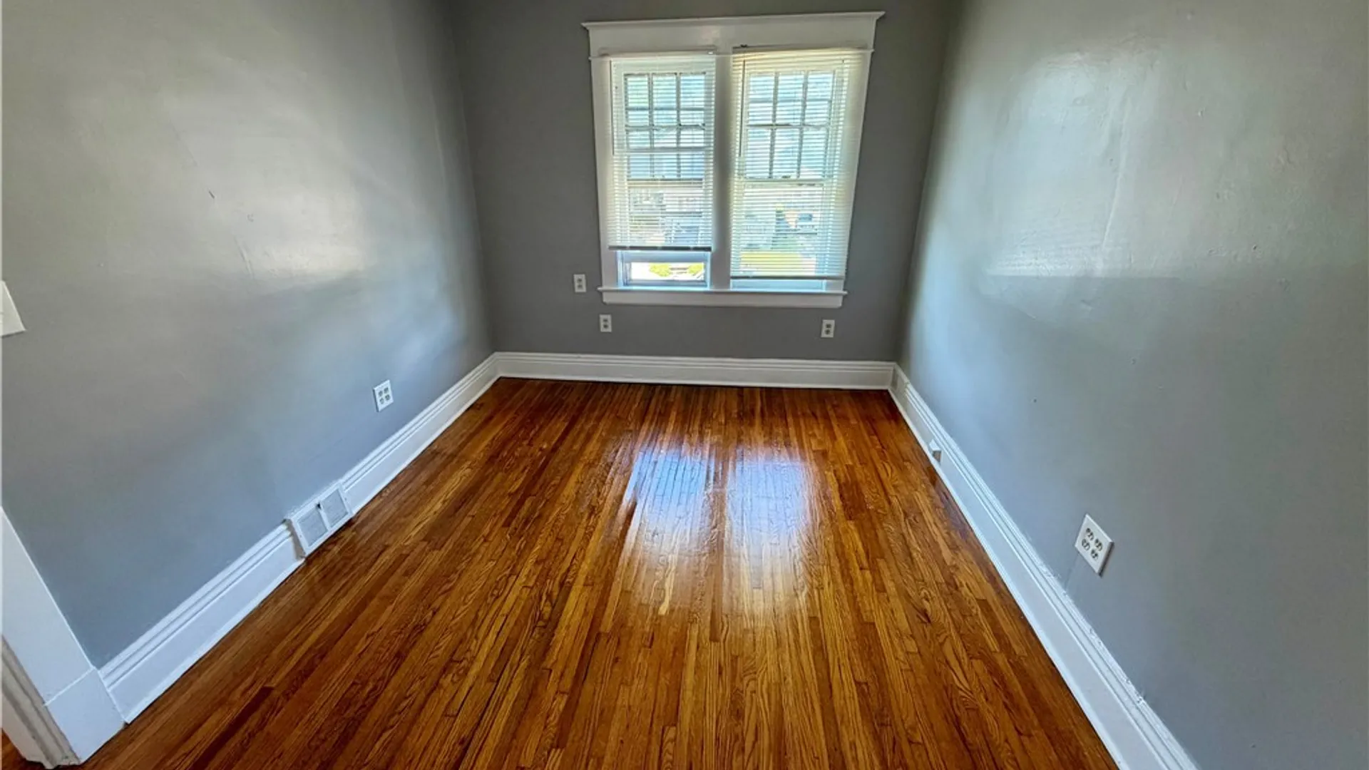Property at 114 Winspear Avenue, Buffalo, NY 14214 32