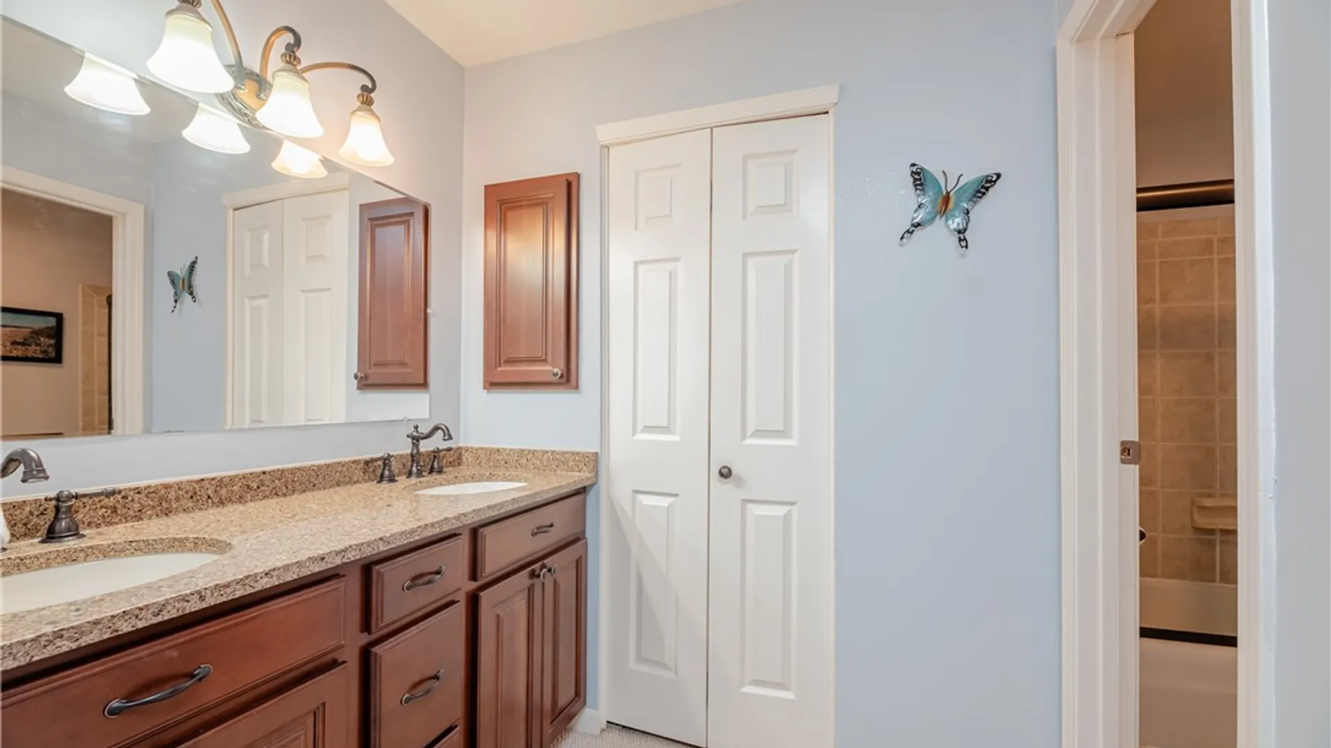 Property at 78 Camberley Place, Penfield, NY 14526 27