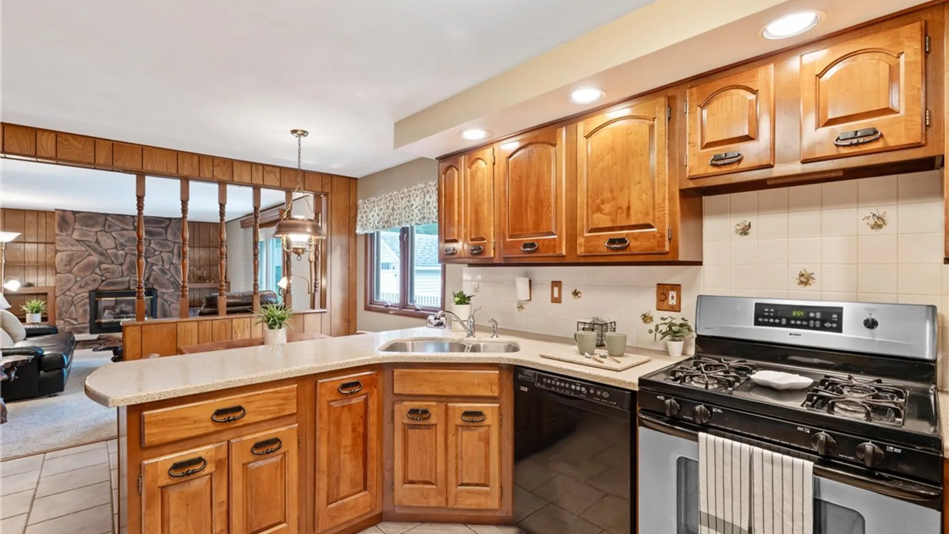 Property at 8154 Dexter Parkway, Lysander, NY 13027 11