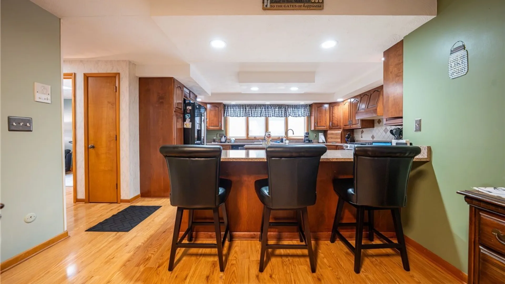 Property at 45 Pinewood Drive, West Seneca, NY 14224 14