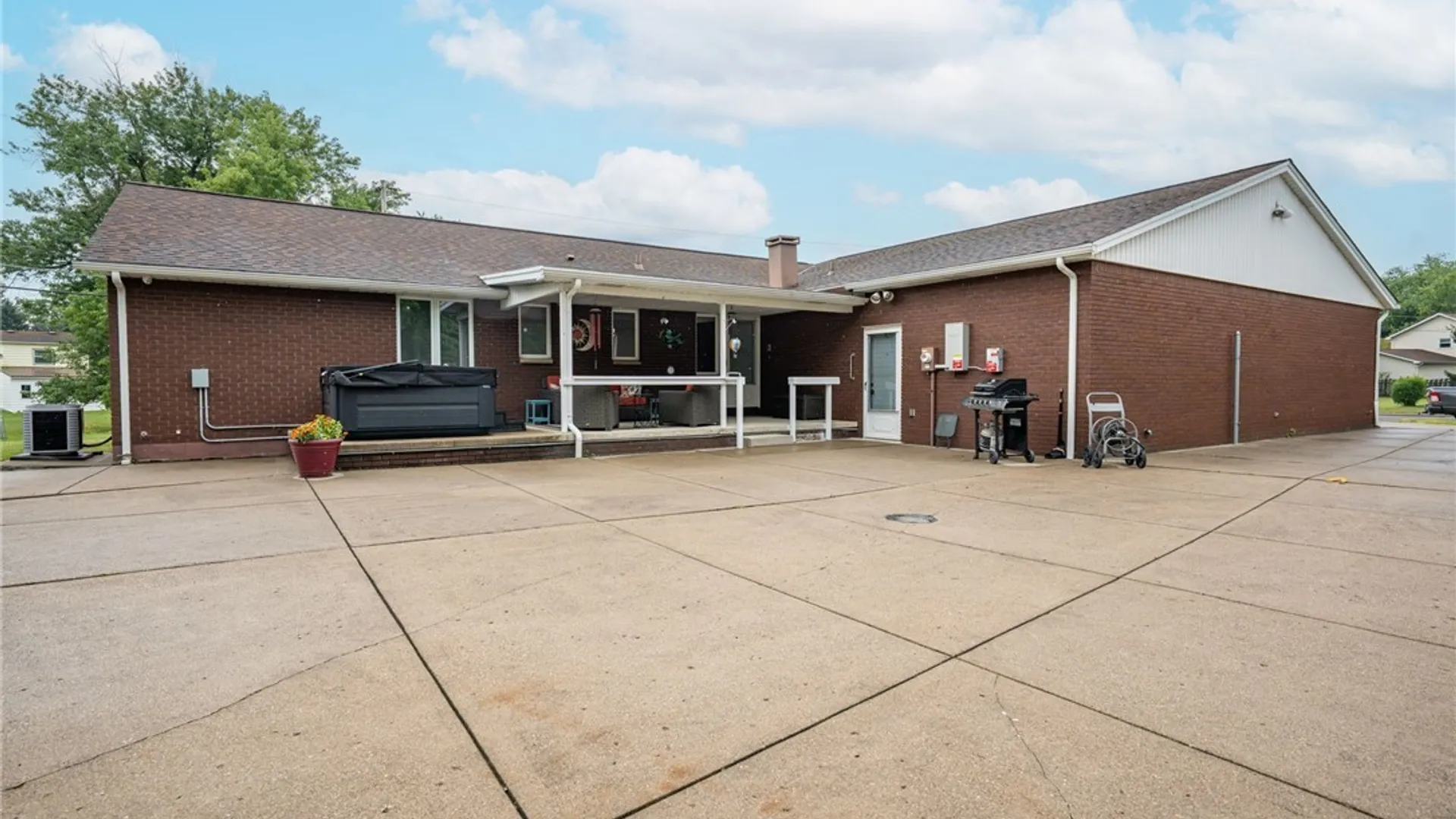 Property at 45 Pinewood Drive, West Seneca, NY 14224 41
