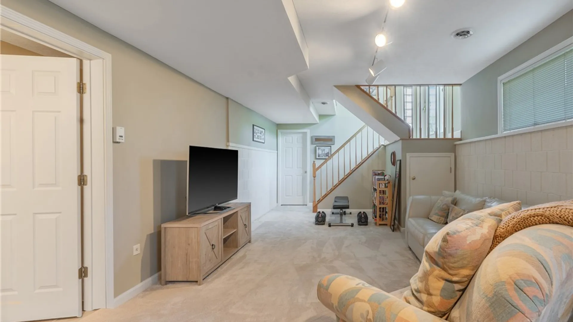 Property at 8222 Ashington Drive, Lysander, NY 13027 32