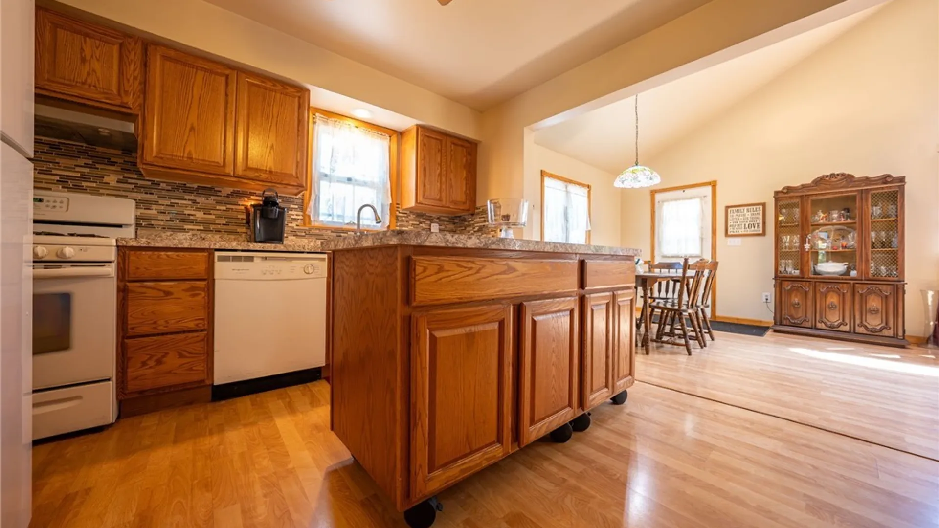 Property at 127 Broadway Street, West Seneca, NY 14224 13