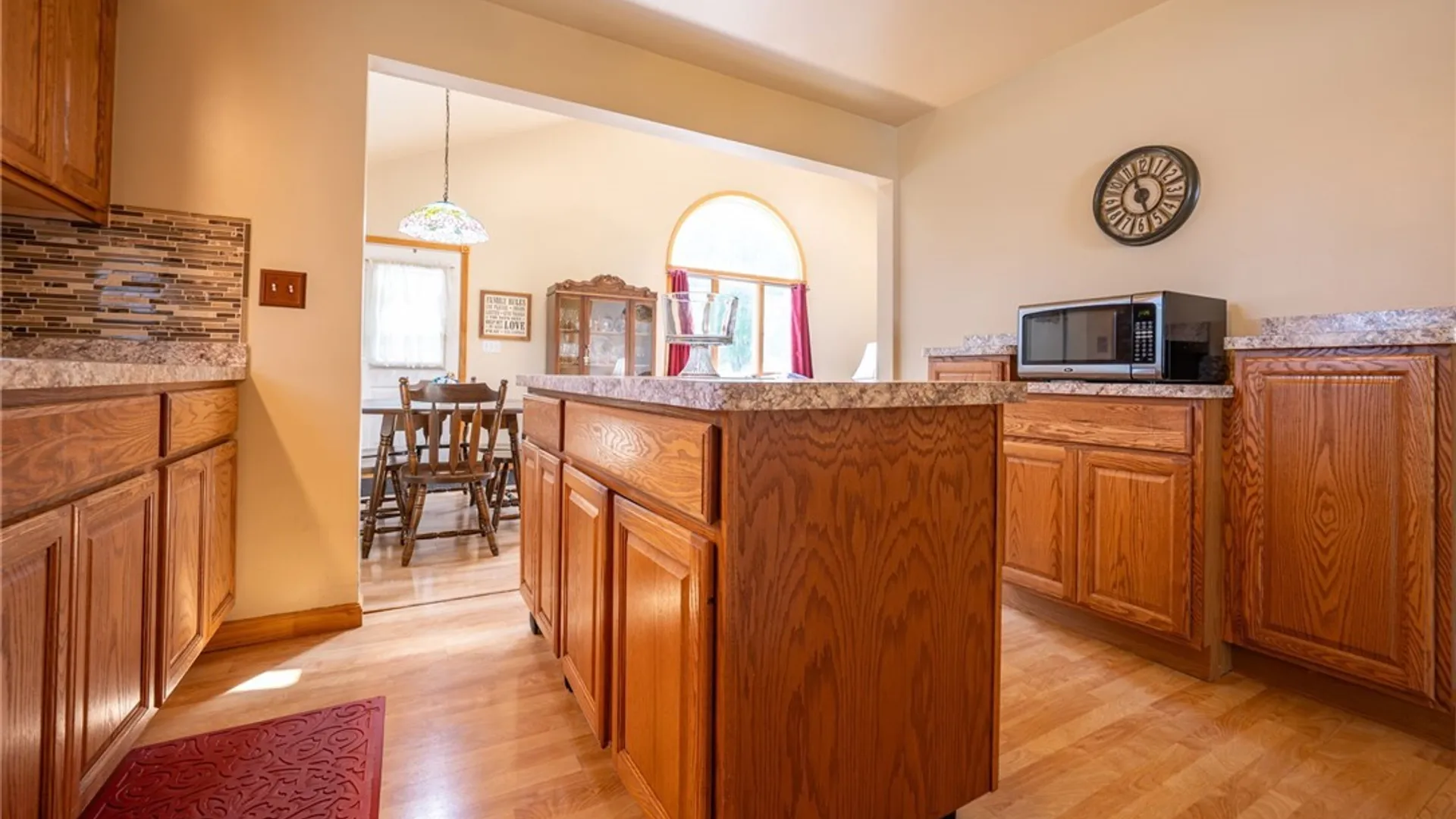 Property at 127 Broadway Street, West Seneca, NY 14224 15