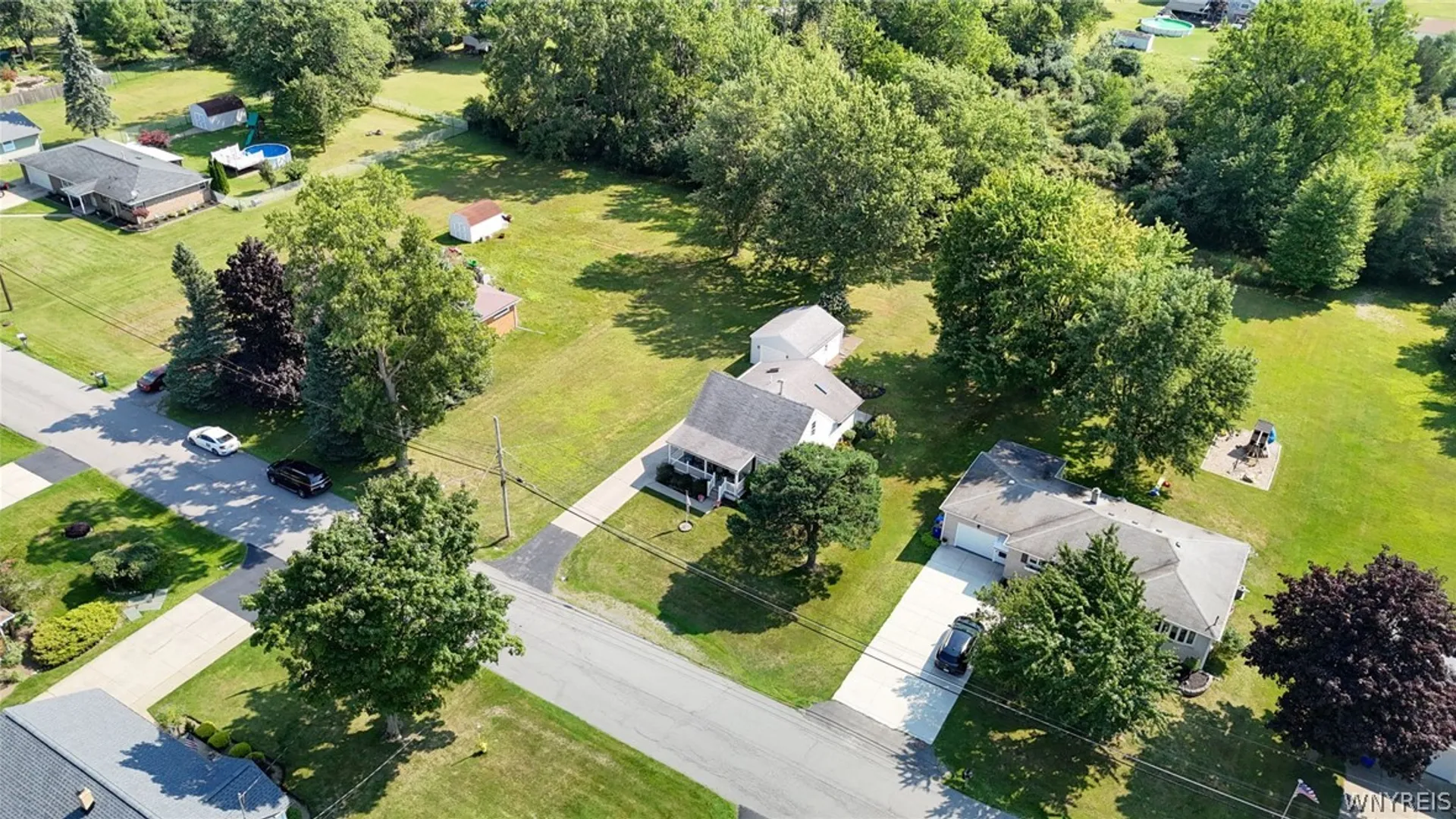 Property at 127 Broadway Street, West Seneca, NY 14224 44