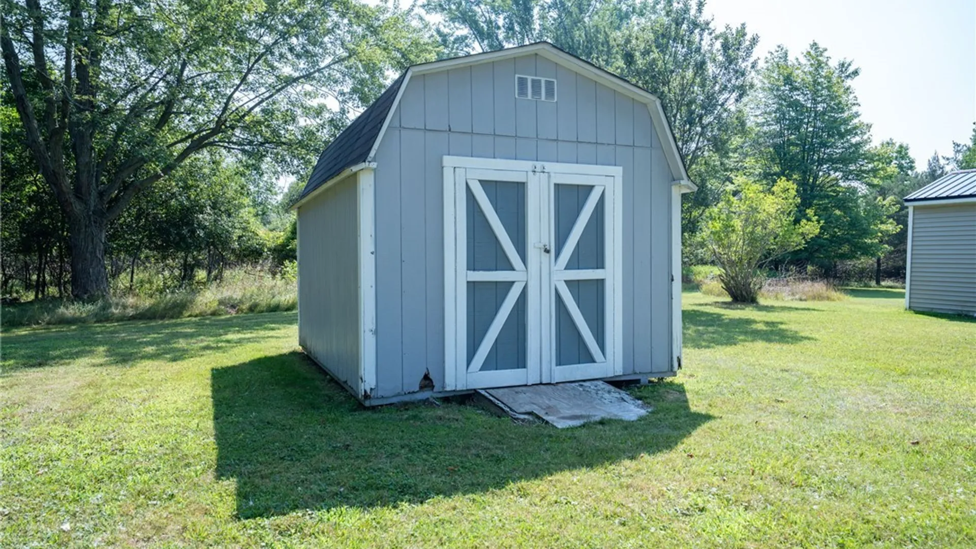 Property at 127 Broadway Street, West Seneca, NY 14224 42
