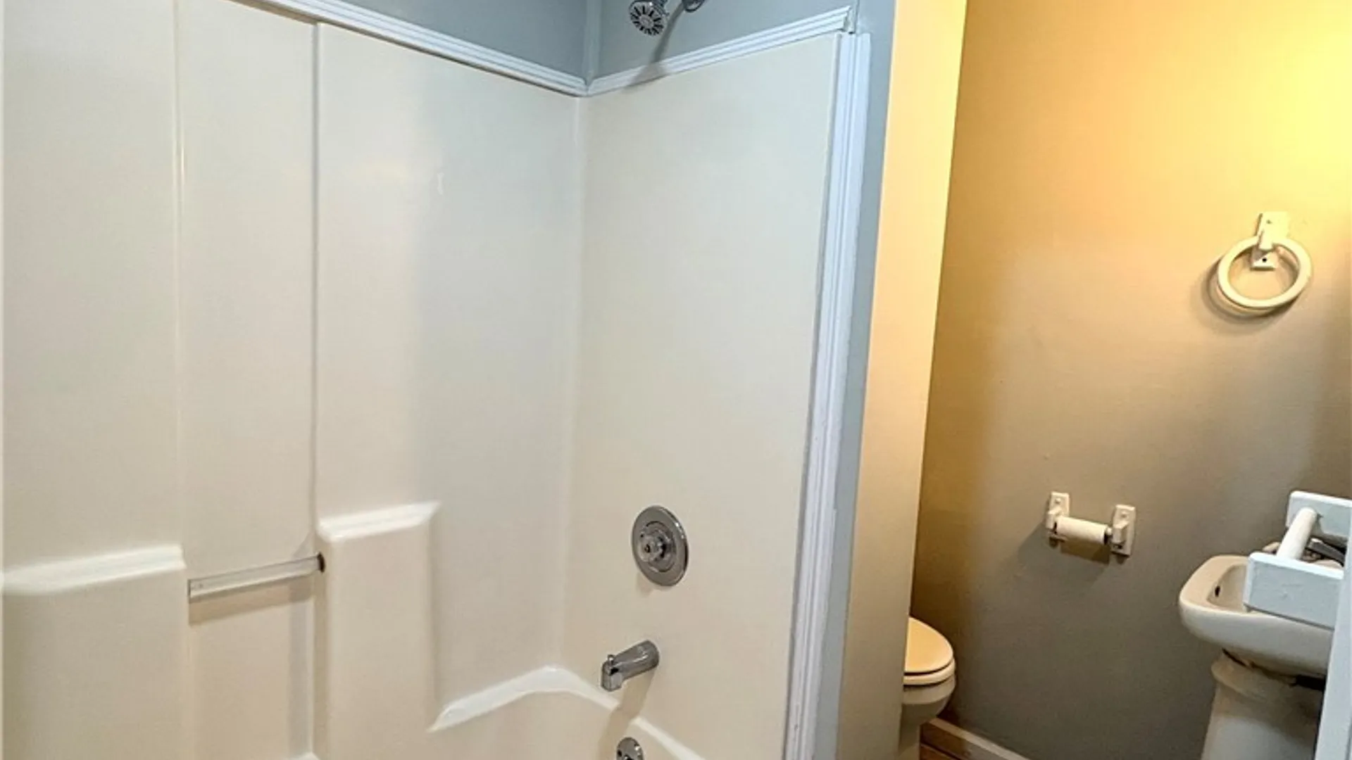 Property at 24 Sherman Street, Auburn, NY 13021 14