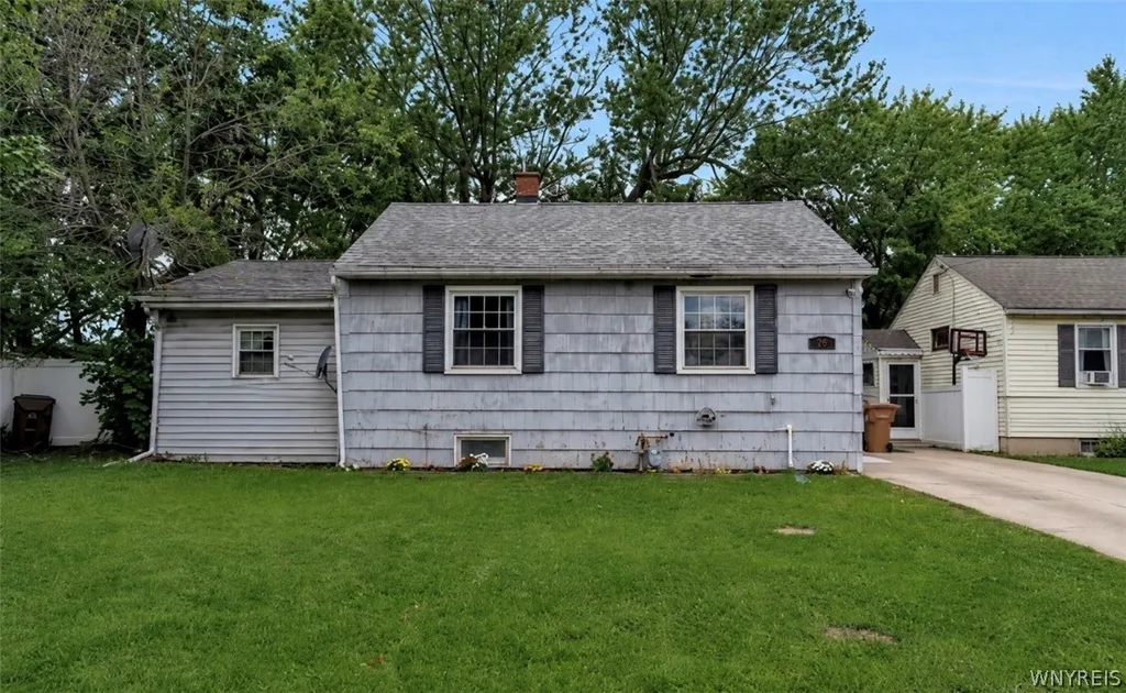 Property at 26 Siberling Drive, Cheektowaga, NY 14225