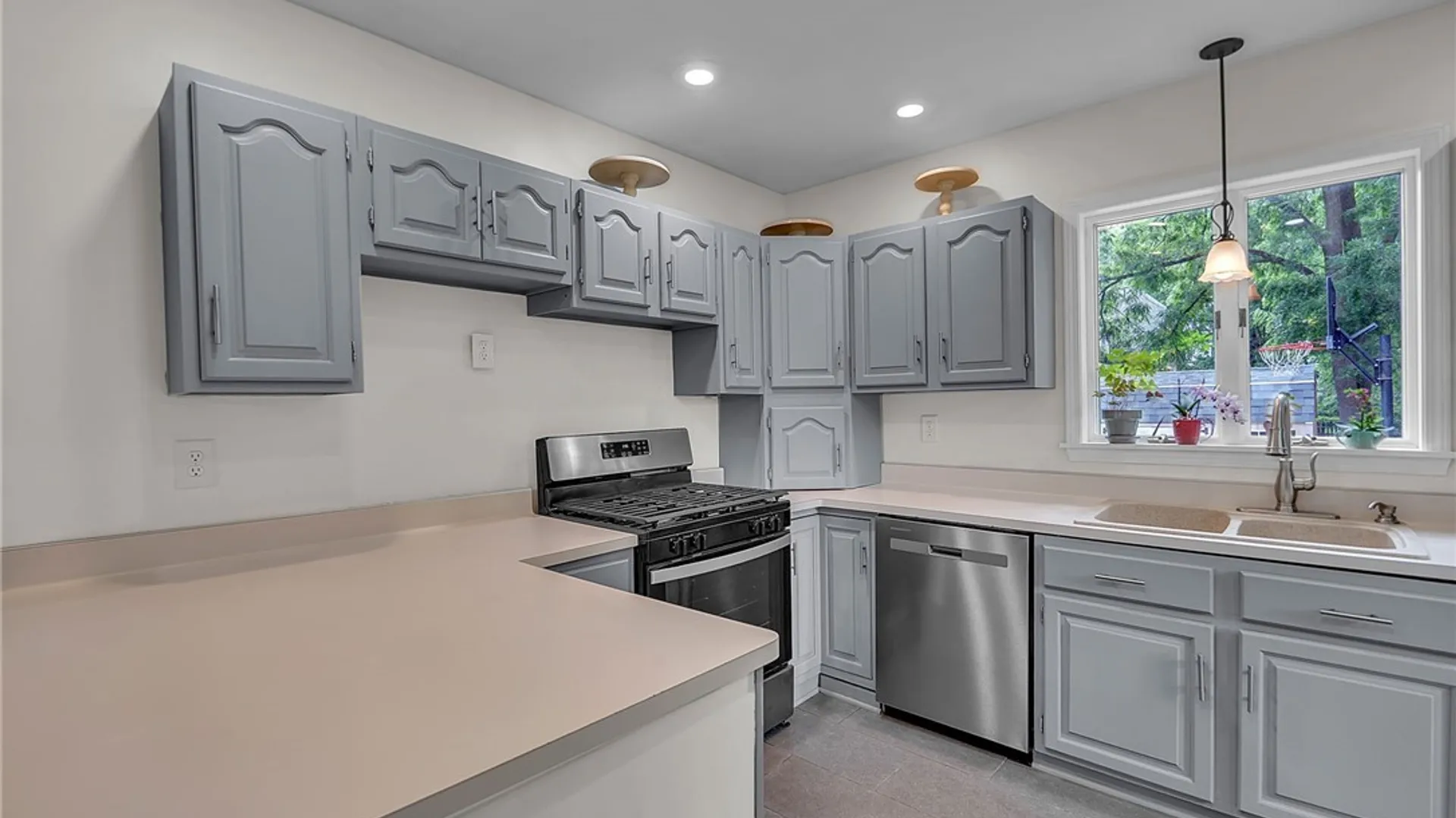 Property at 89 Fields Avenue, Buffalo, NY 14210 16