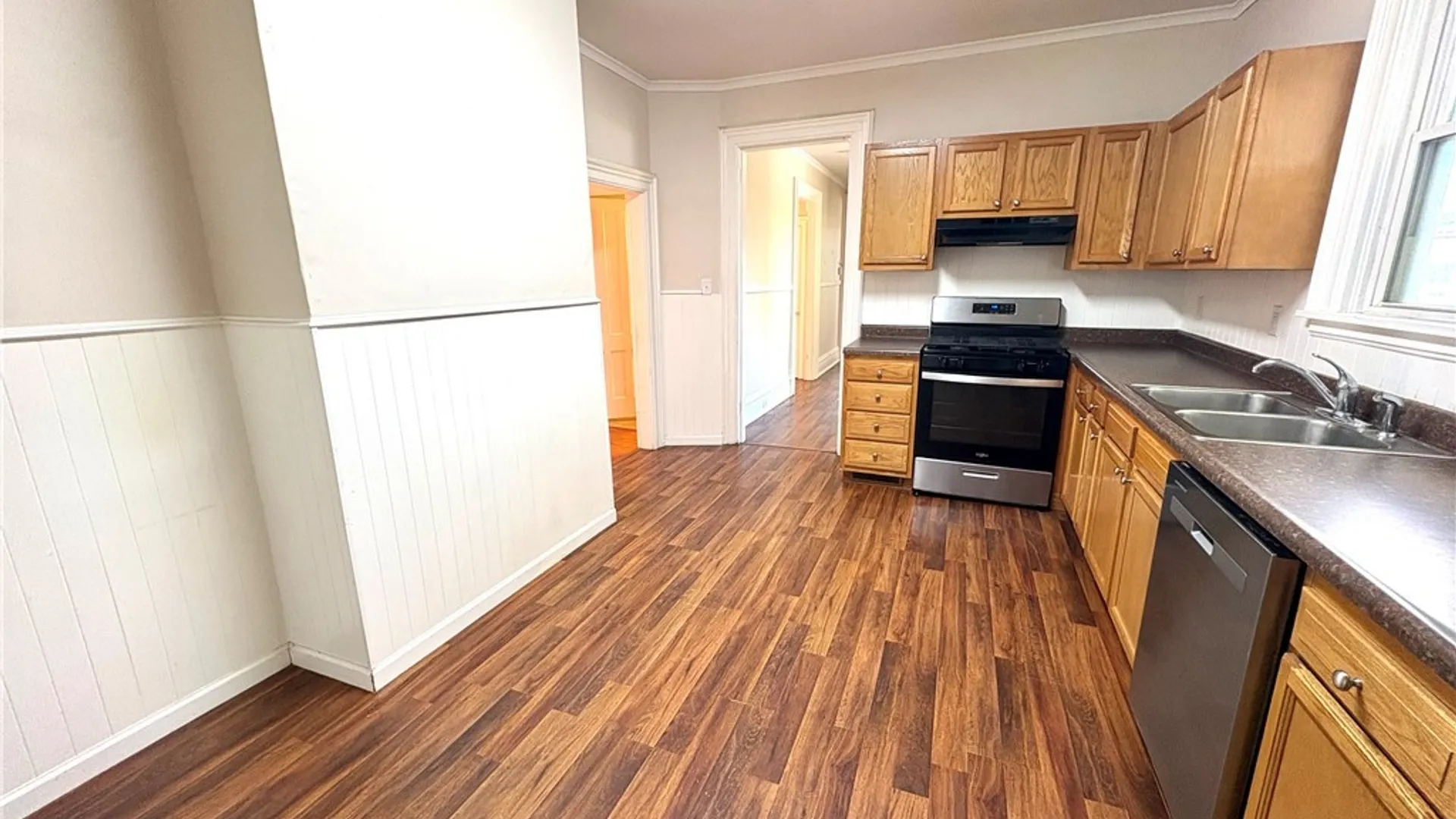 Property at 3 Park Avenue, Auburn, NY 13021 7