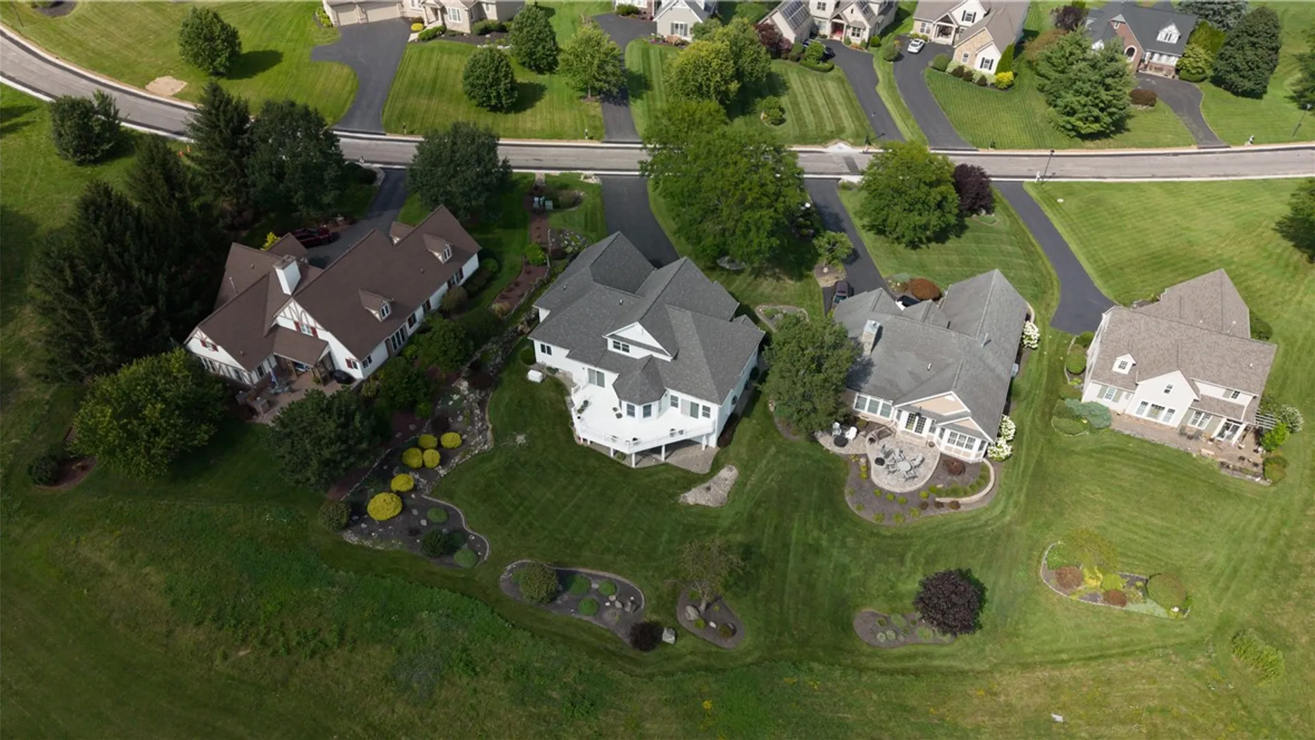 Property at 9 Cheshire Ridge, Victor, NY 14564 43