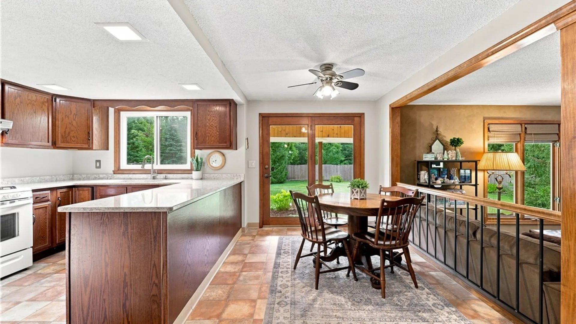Property at 52 Cedar Ridge Drive, West Seneca, NY 14224 18