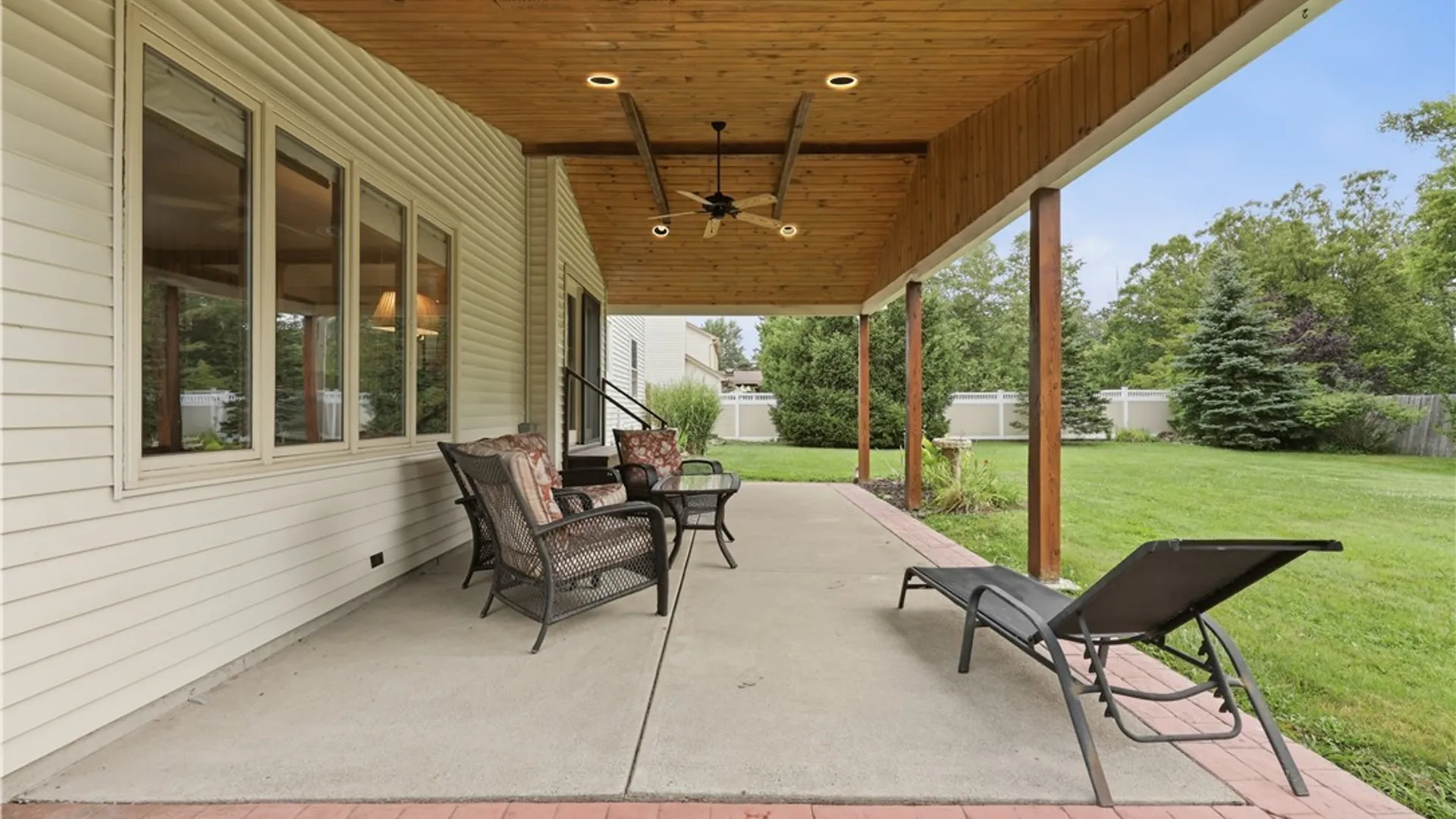 Property at 52 Cedar Ridge Drive, West Seneca, NY 14224 43