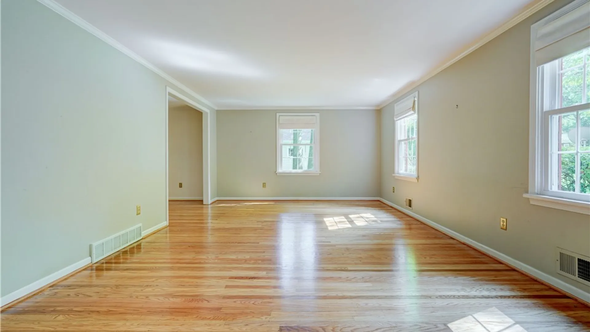 Property at 20 Chesham Way, Perinton, NY 14450 8