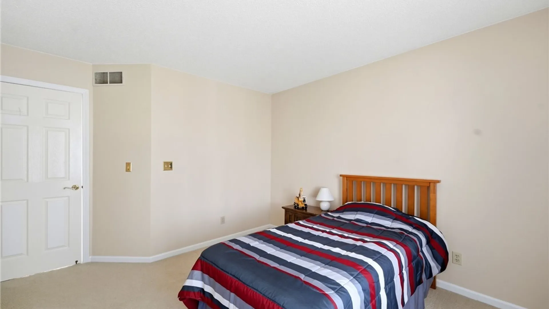 Property at 5507 Via Marina, Clarence, NY 14221 24