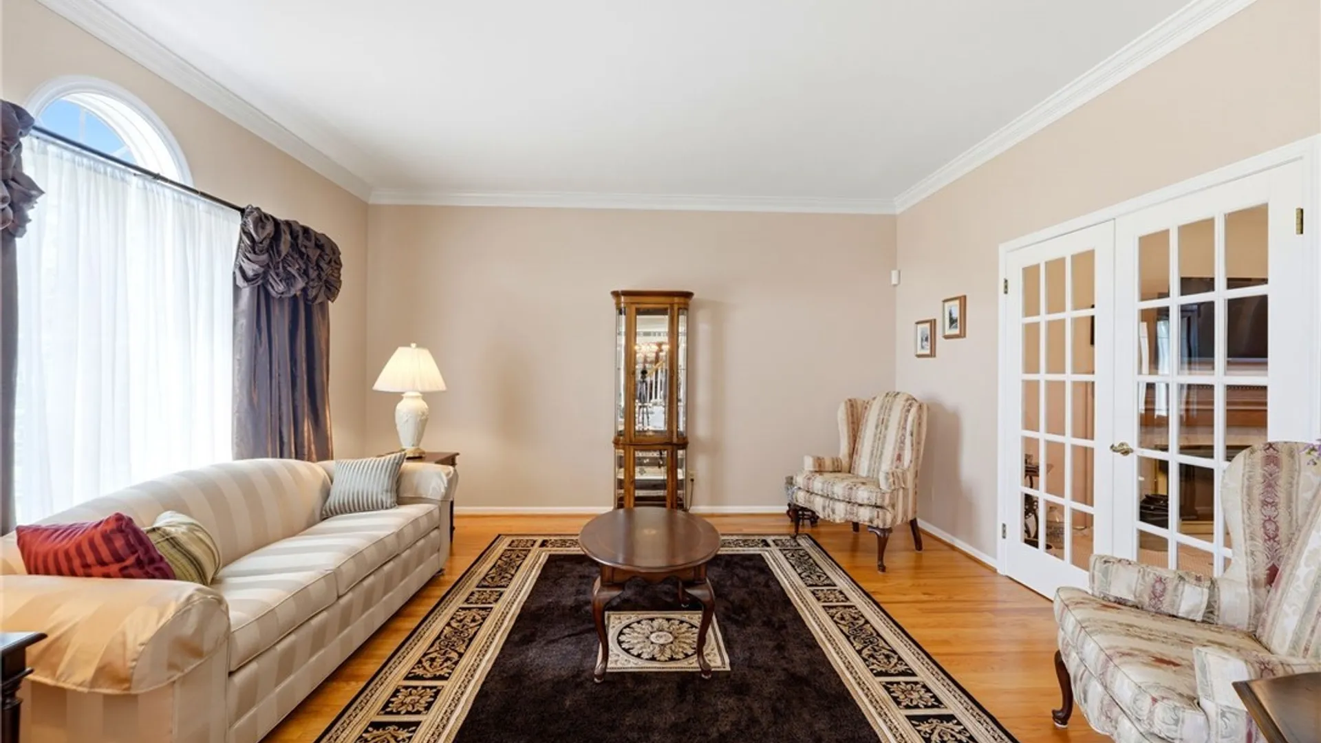 Property at 5507 Via Marina, Clarence, NY 14221 4
