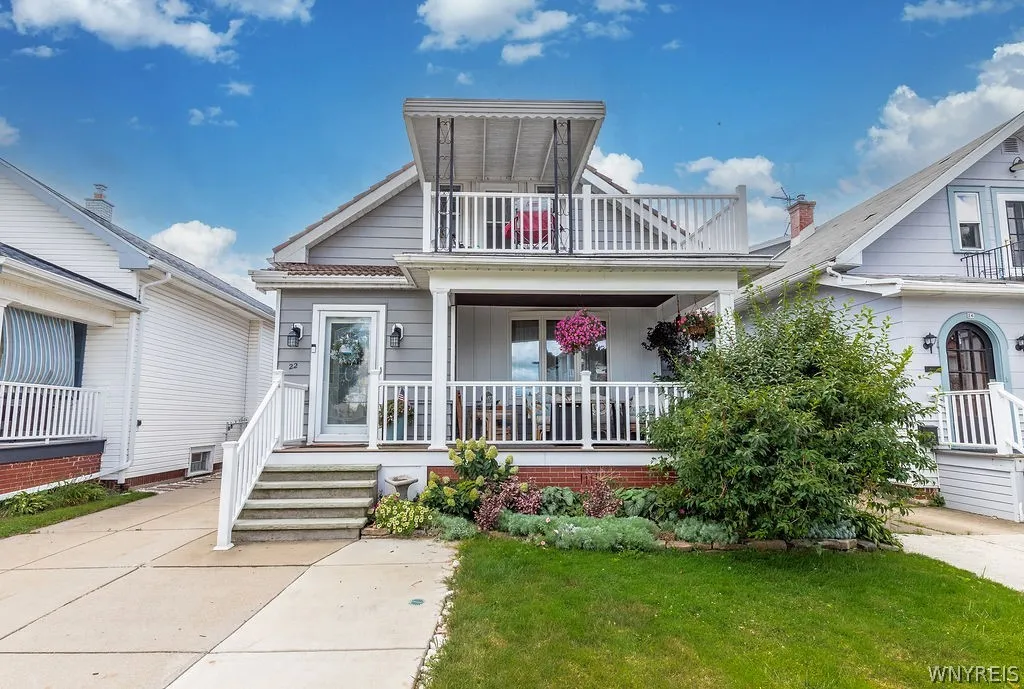 Property at 22 Eiseman Avenue, Tonawanda, NY 14217