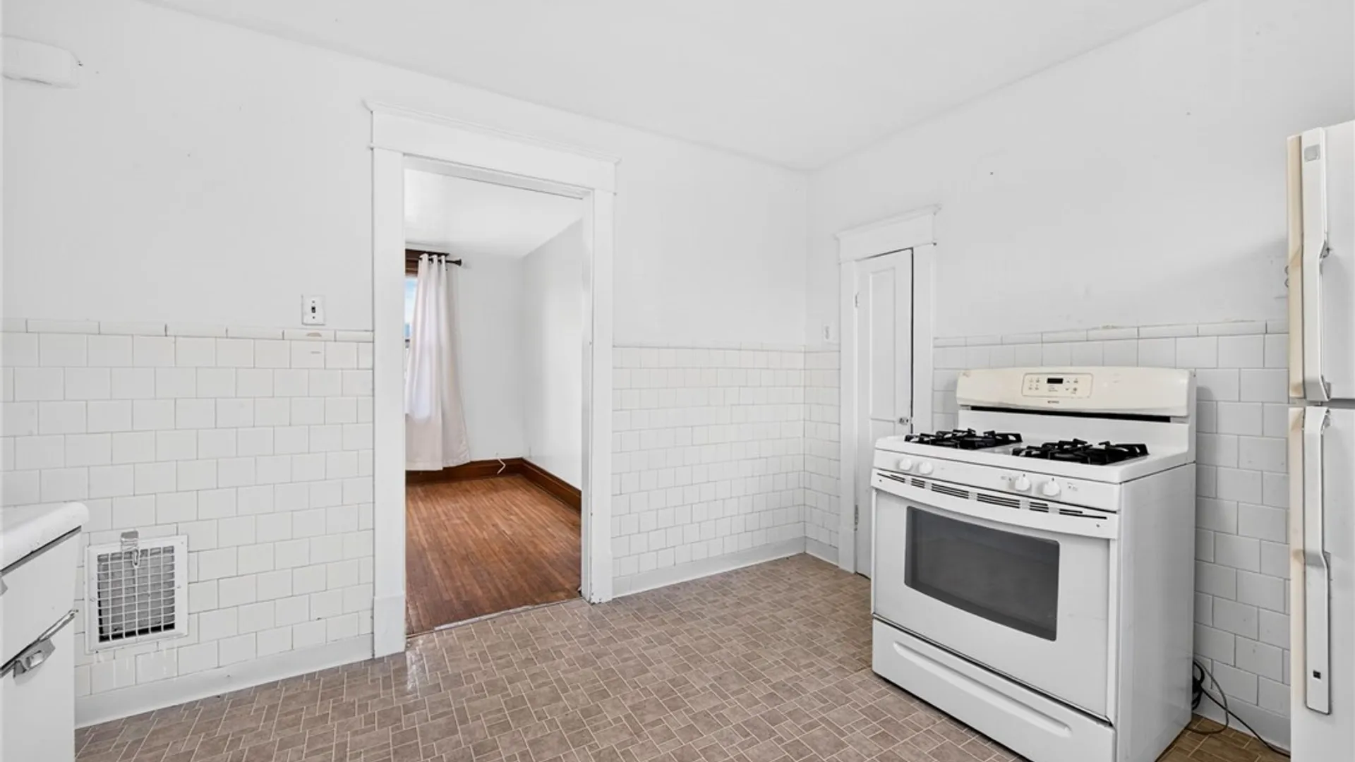 Property at 153 Fisher Street, Buffalo, NY 14215 39