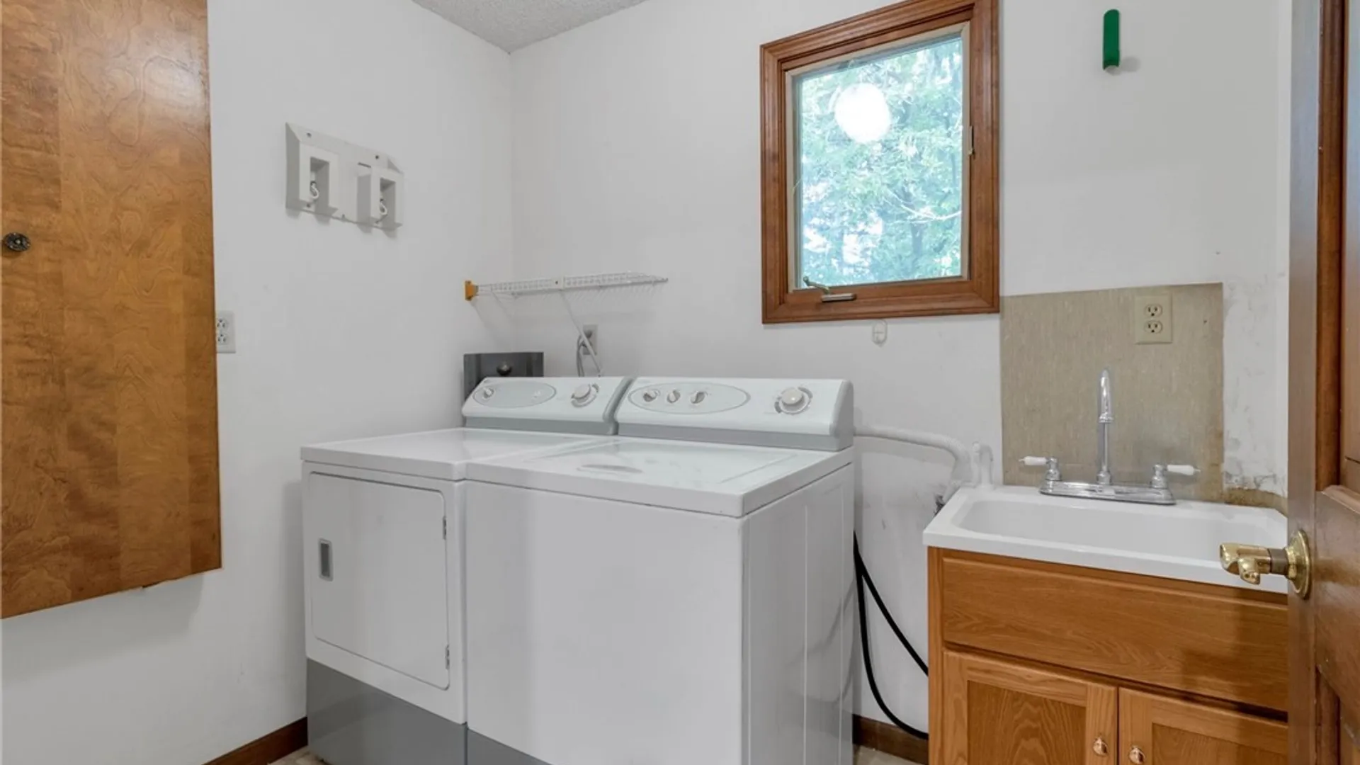 Property at 35 High Court, Amherst, NY 14226 25