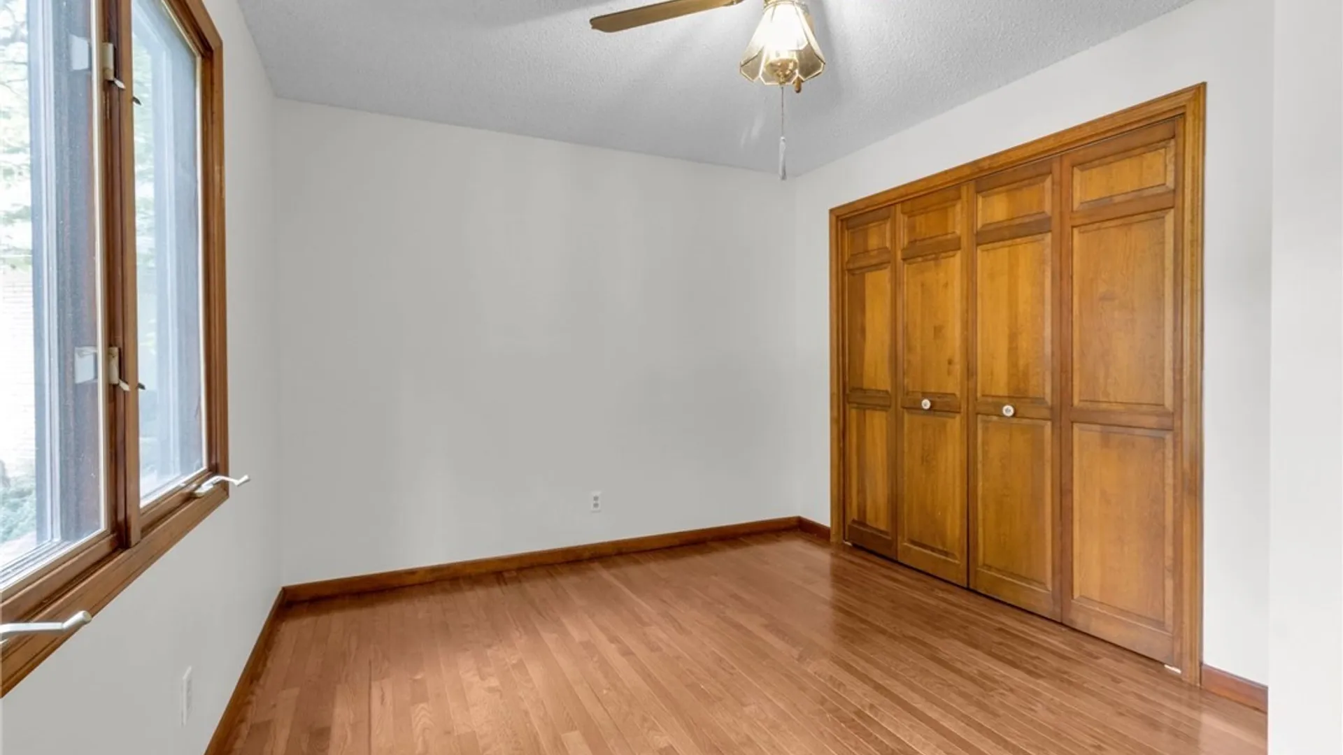 Property at 35 High Court, Amherst, NY 14226 24
