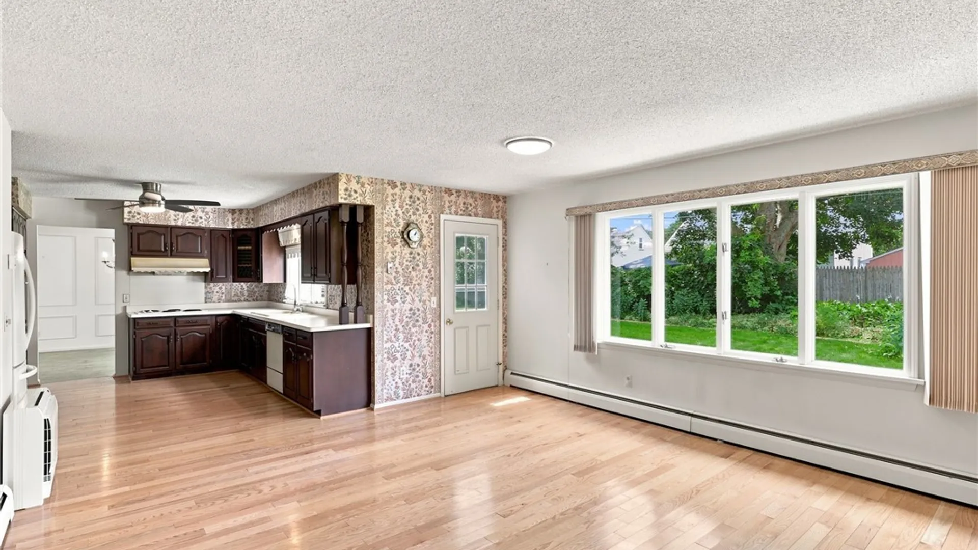 Property at 24 Pinecliff Drive, Rochester, NY 14609 6