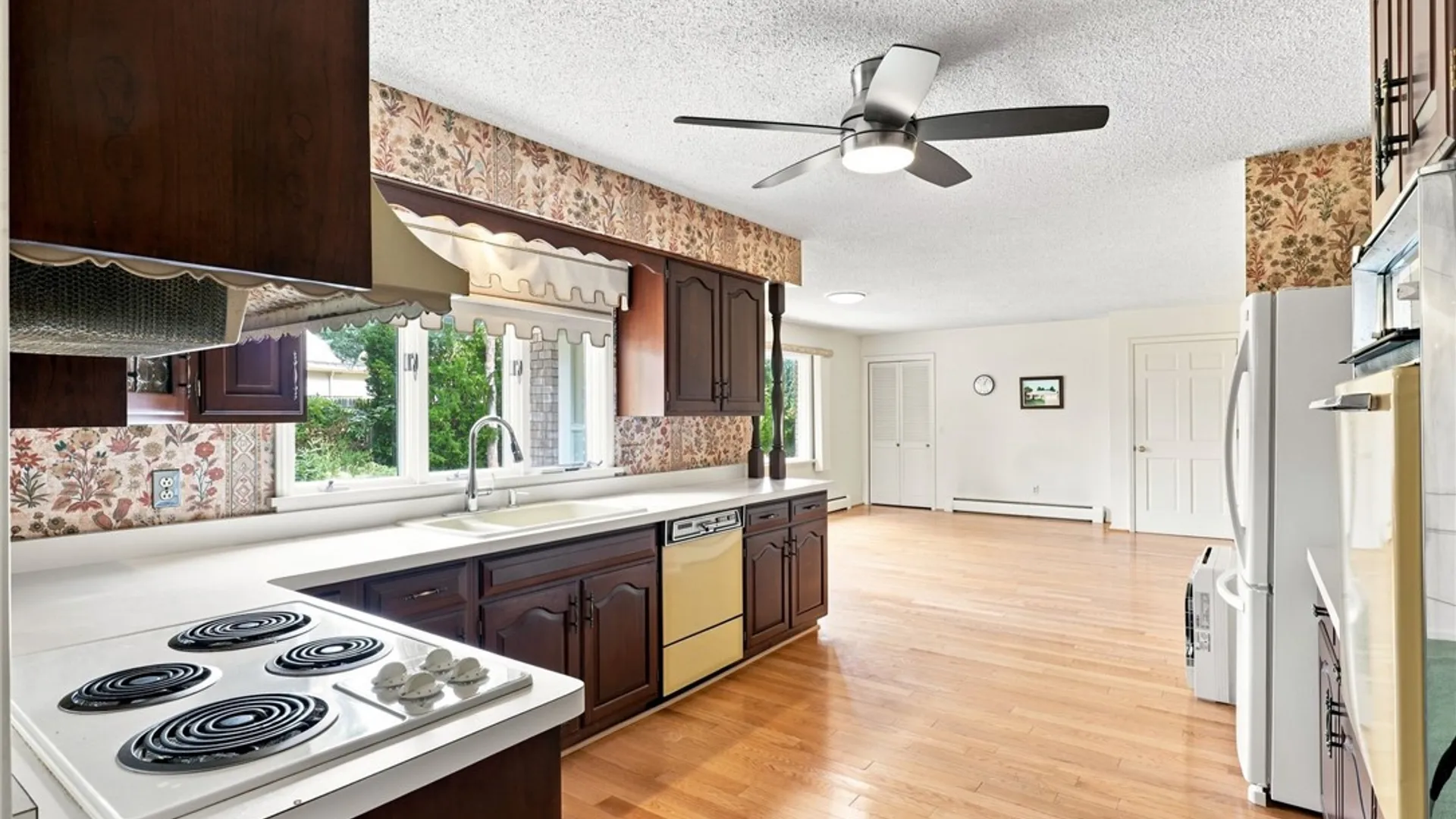 Property at 24 Pinecliff Drive, Rochester, NY 14609 8