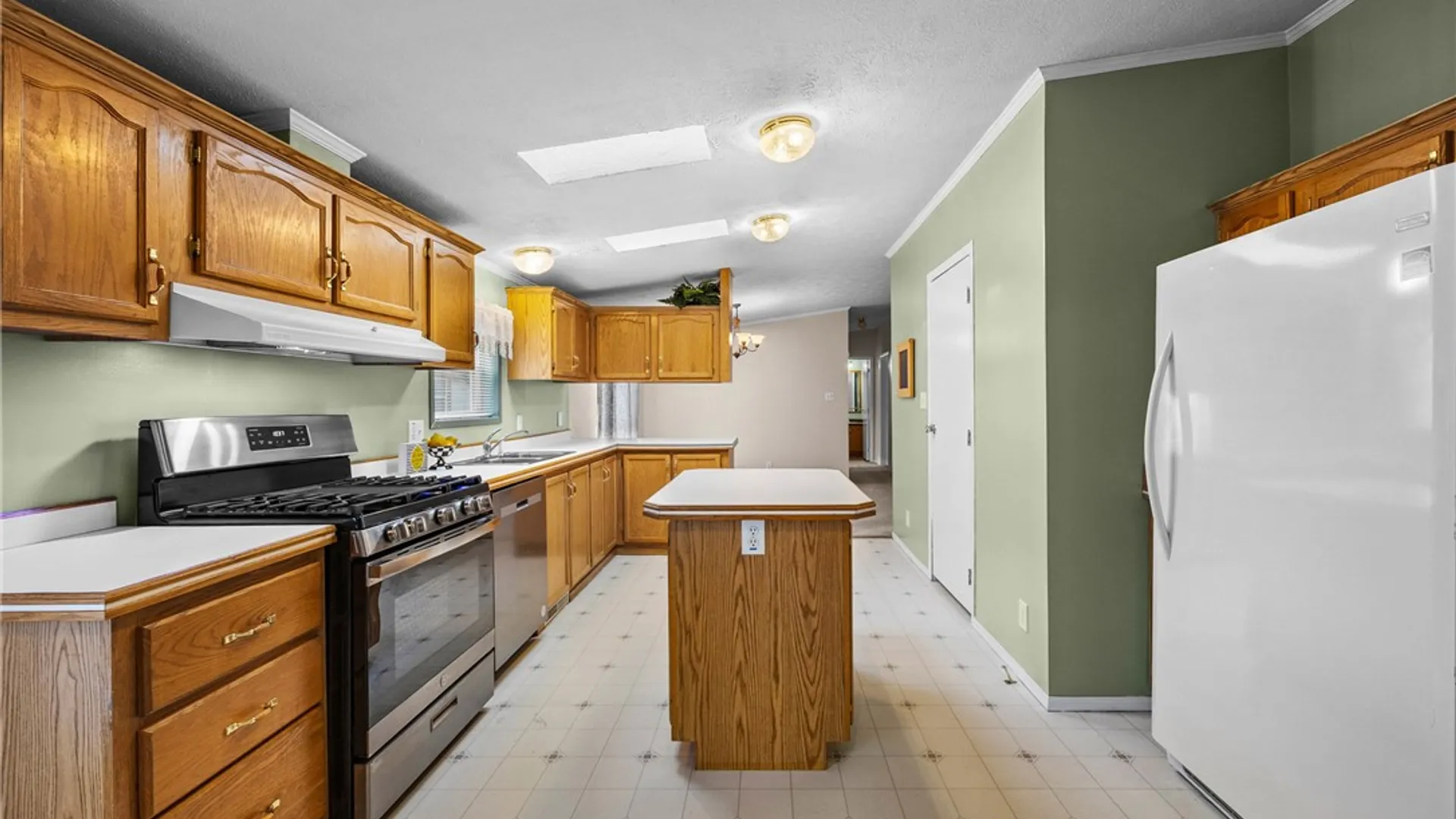 Property at 31 Picture Book Park, West Bloomfield, NY 14585 17