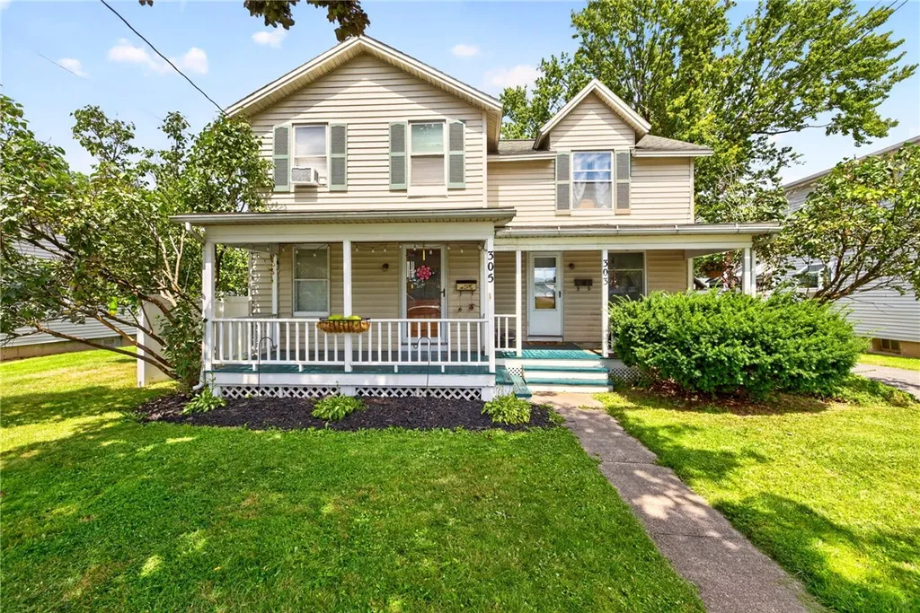 Property at 303-305 W Jackson Street, Palmyra, NY 14522