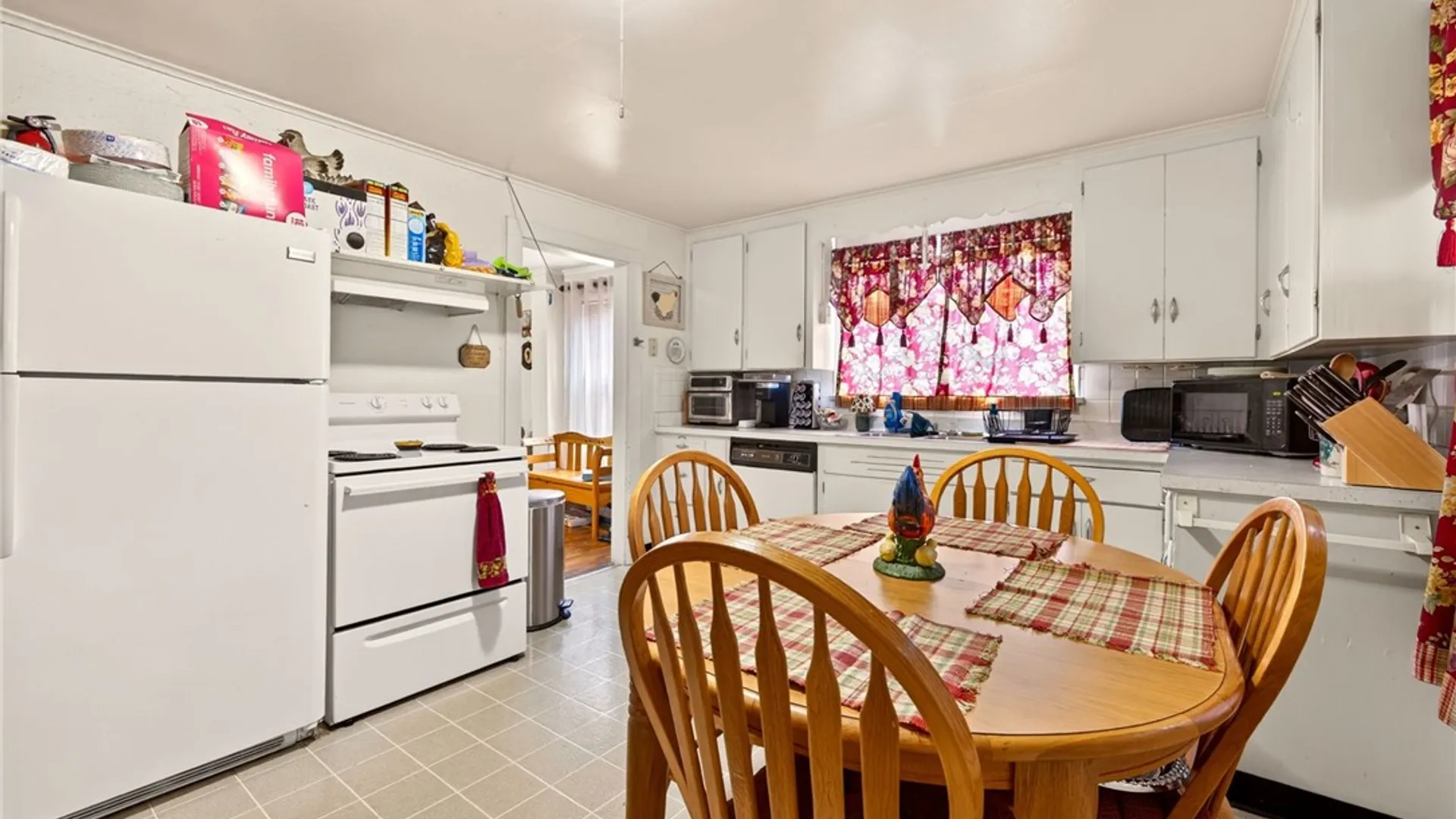Property at 303-305 W Jackson Street, Palmyra, NY 14522 15