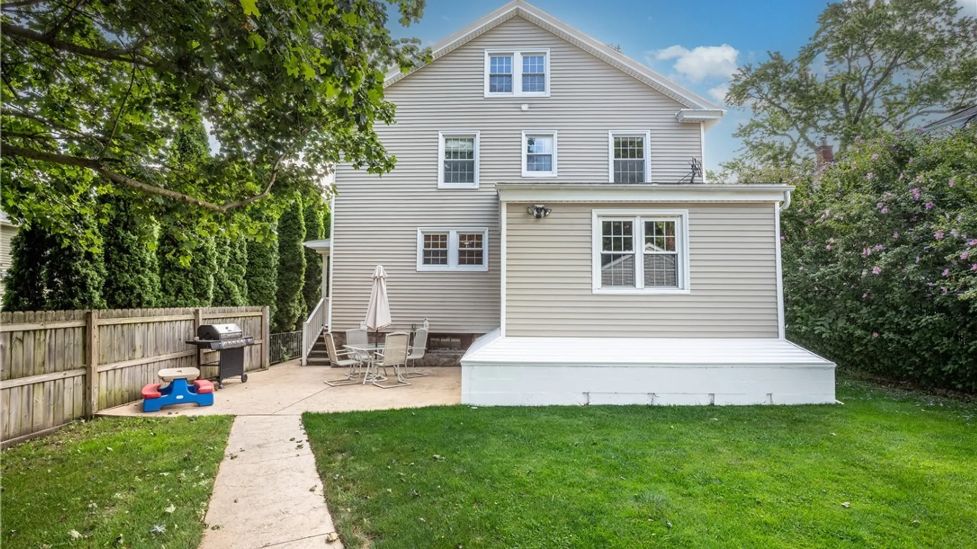 Property at 4010 Carroll Street, Niagara Falls, NY 14305 4