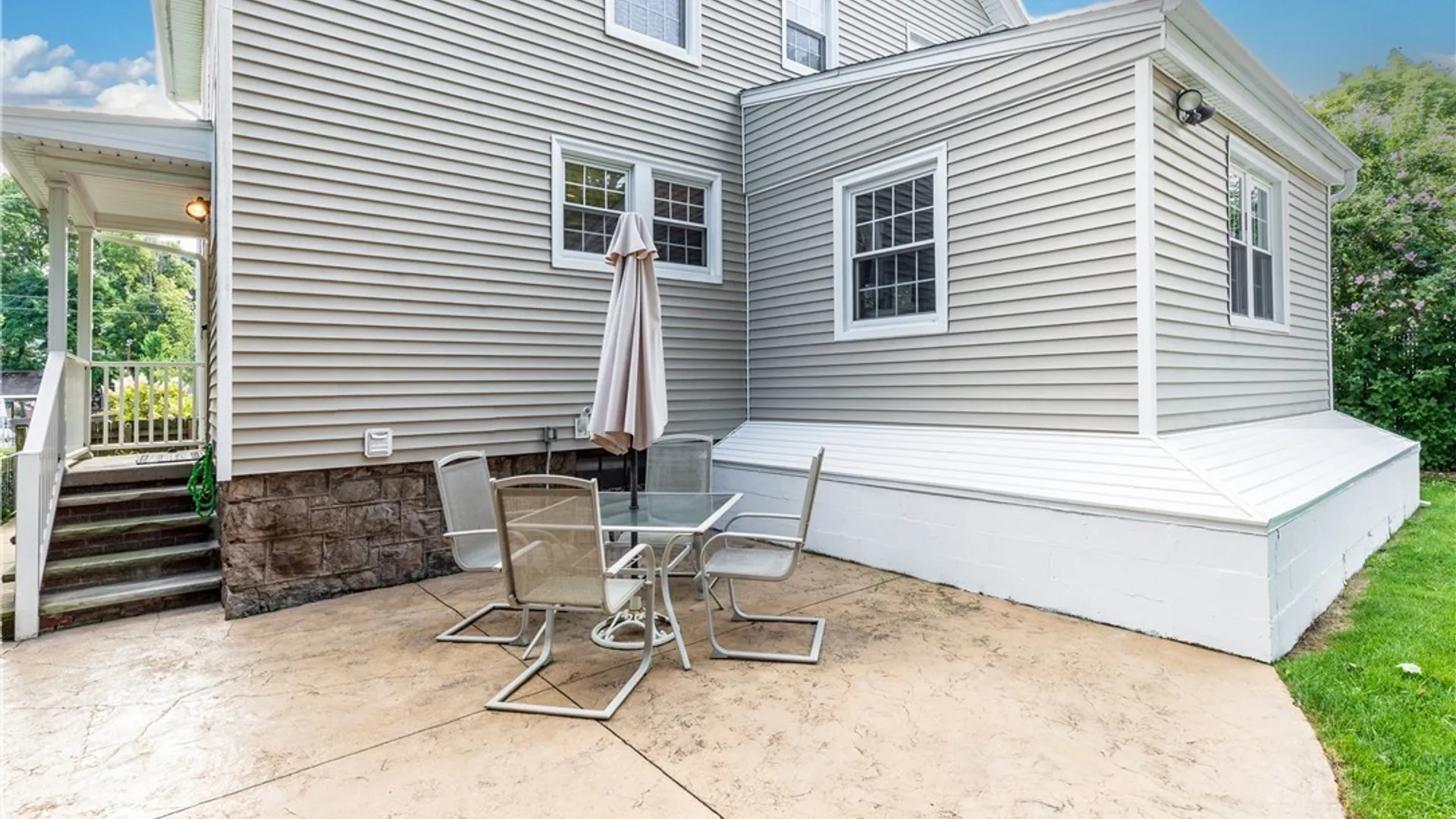 Property at 4010 Carroll Street, Niagara Falls, NY 14305 5