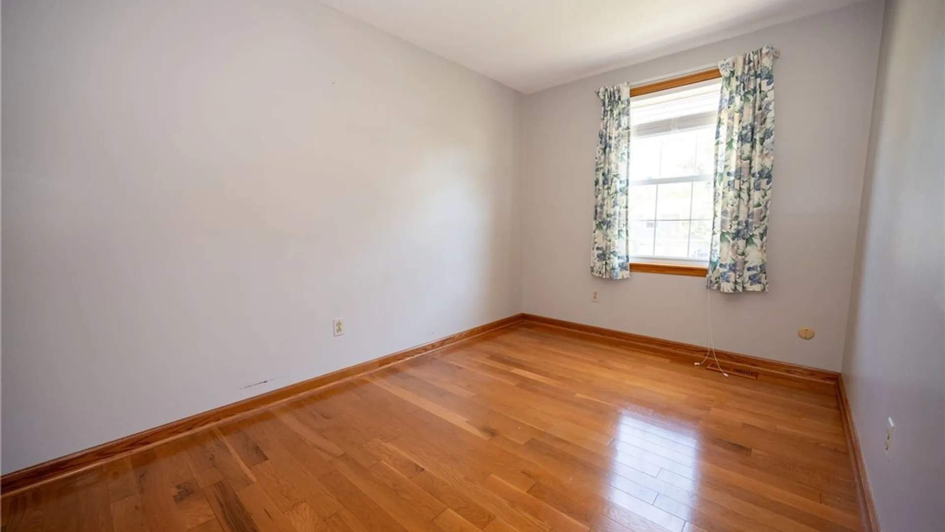 Property at 80 Theresa Court, West Seneca, NY 14224 15